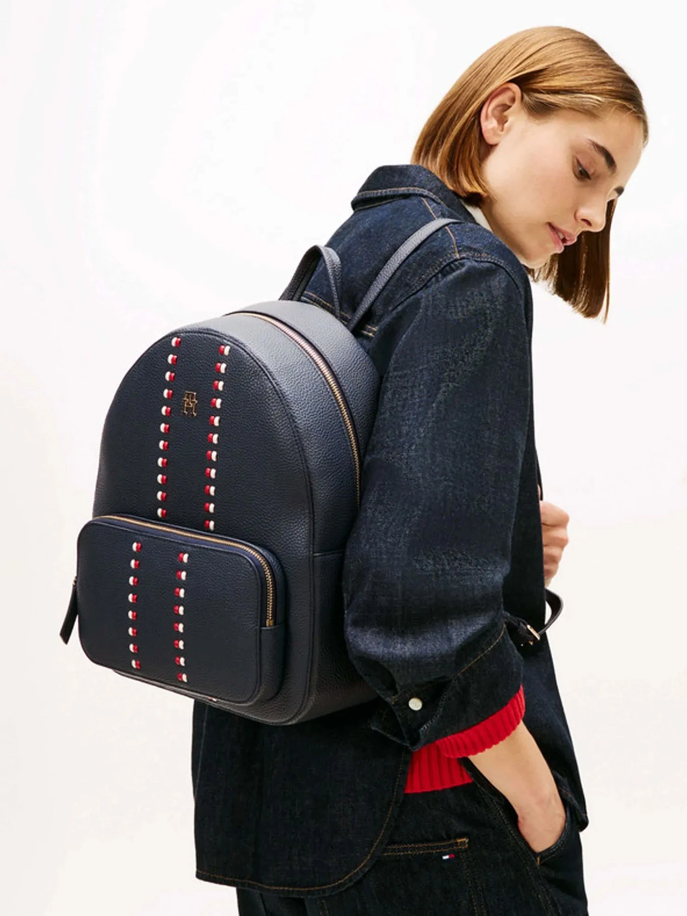 Рюкзаки Tommy Hilfiger модель AW0AW18159-DW6 Рюкзаки Tommy Hilfiger модель AW0AW18159-DW6 Фото