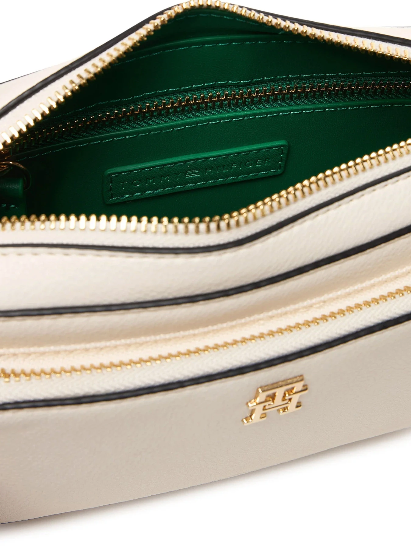 Сумки Tommy Hilfiger модель AW0AW18120-AEO Сумки Tommy Hilfiger модель AW0AW18120-AEO Фото