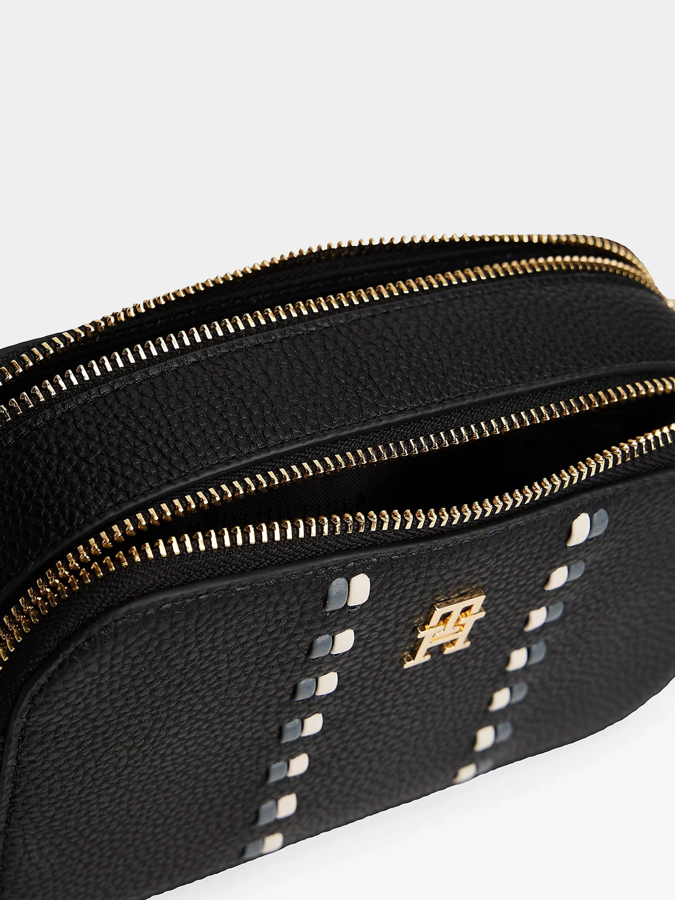 Сумки Tommy Hilfiger модель AW0AW18153-BDS Сумки Tommy Hilfiger модель AW0AW18153-BDS Фото