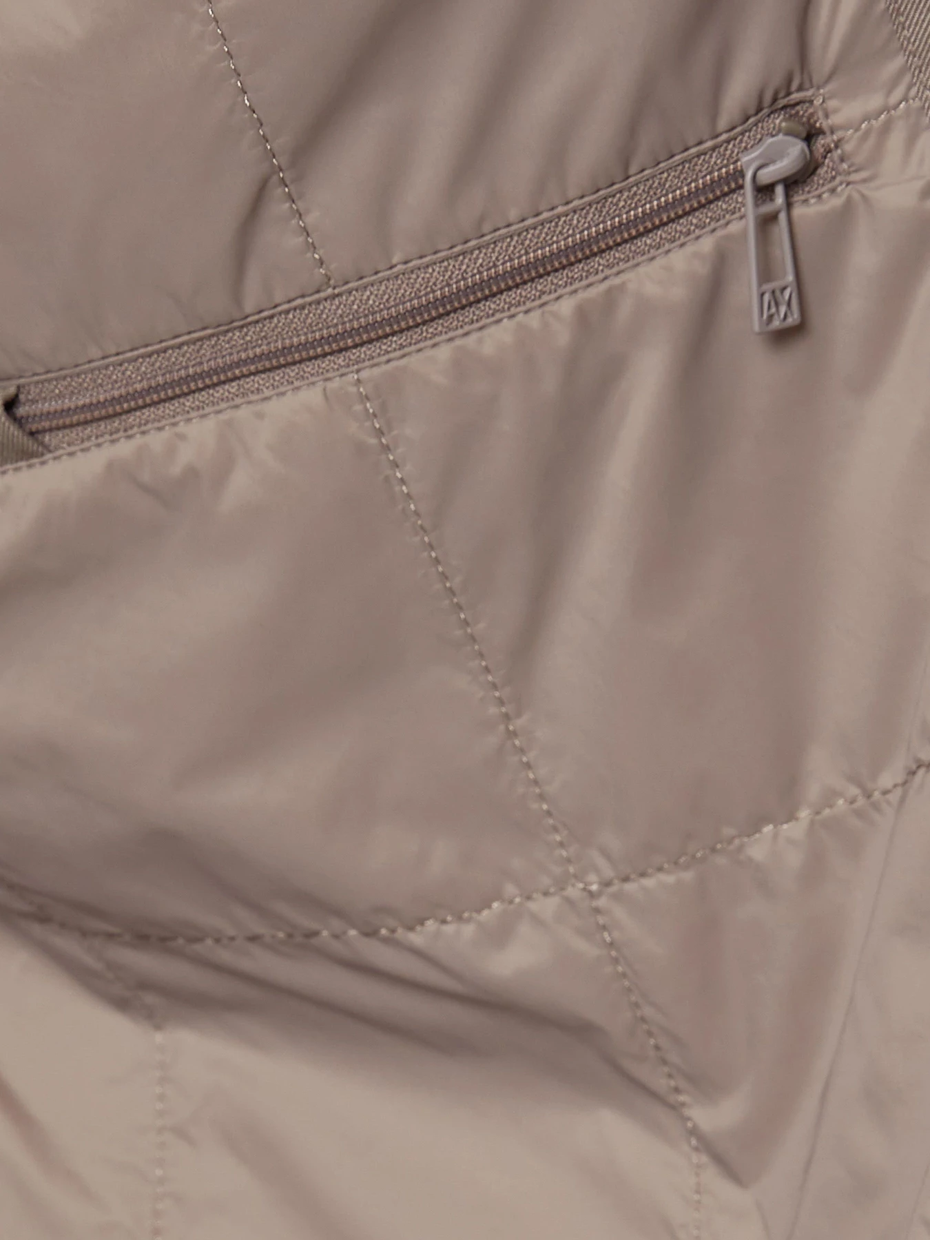 Куртки и дубленки Armani Exchange модель XM002194-AF21302-U6107 Фото