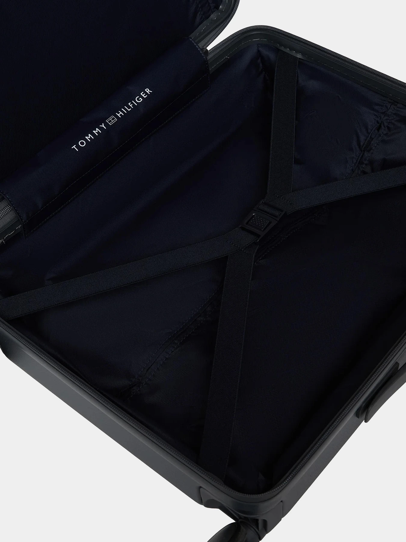 Дорожные сумки и чемоданы Tommy Hilfiger модель AU0AU02043-PSM Фото
