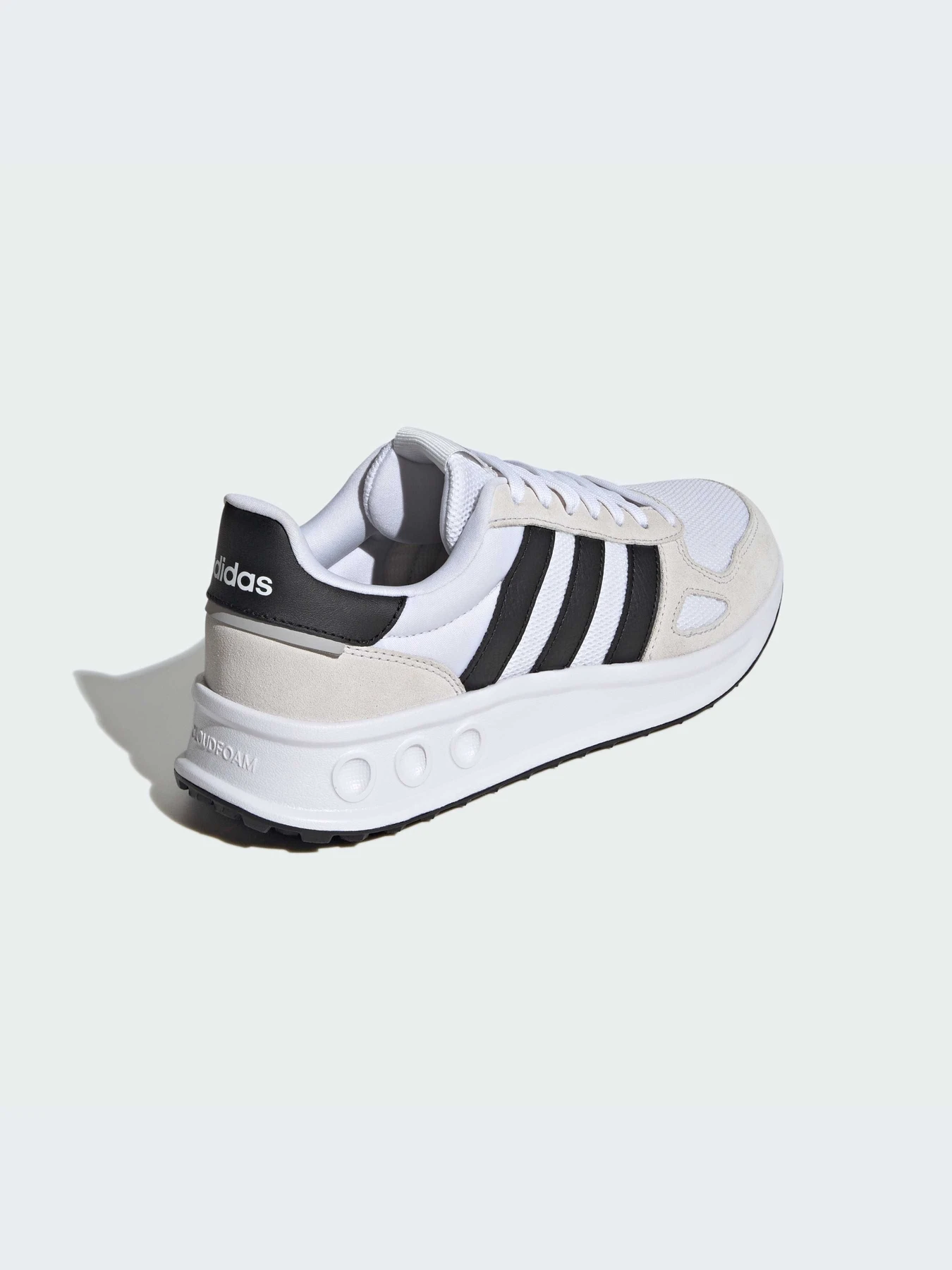 Кроссовки Adidas модель IH8612-KZ Кроссовки Adidas модель IH8612-KZ Фото