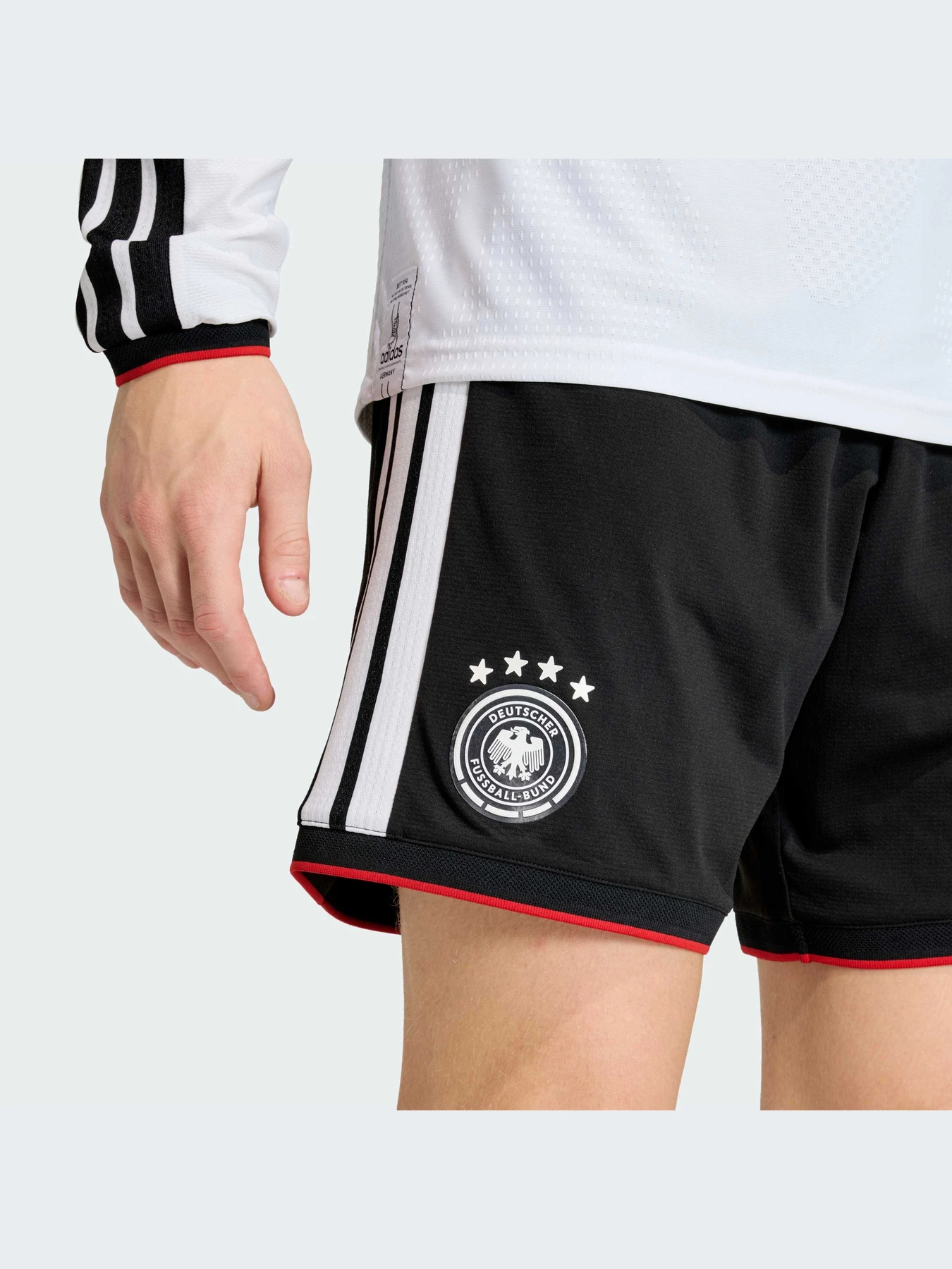 Шорты Adidas модель JN2073-KZ Шорты Adidas модель JN2073-KZ Фото