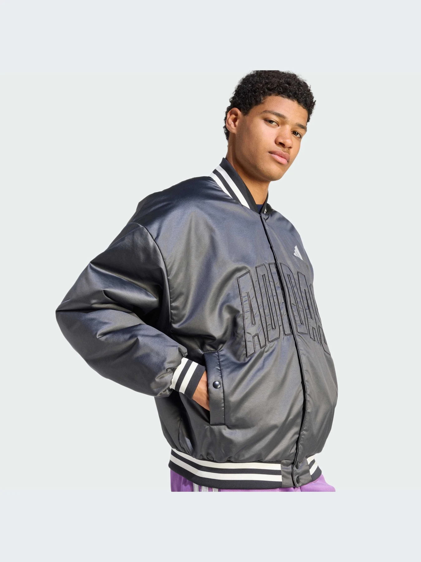 Куртки и дубленки Adidas модель JZ6913-KZ Куртки и дубленки Adidas модель JZ6913-KZ Фото