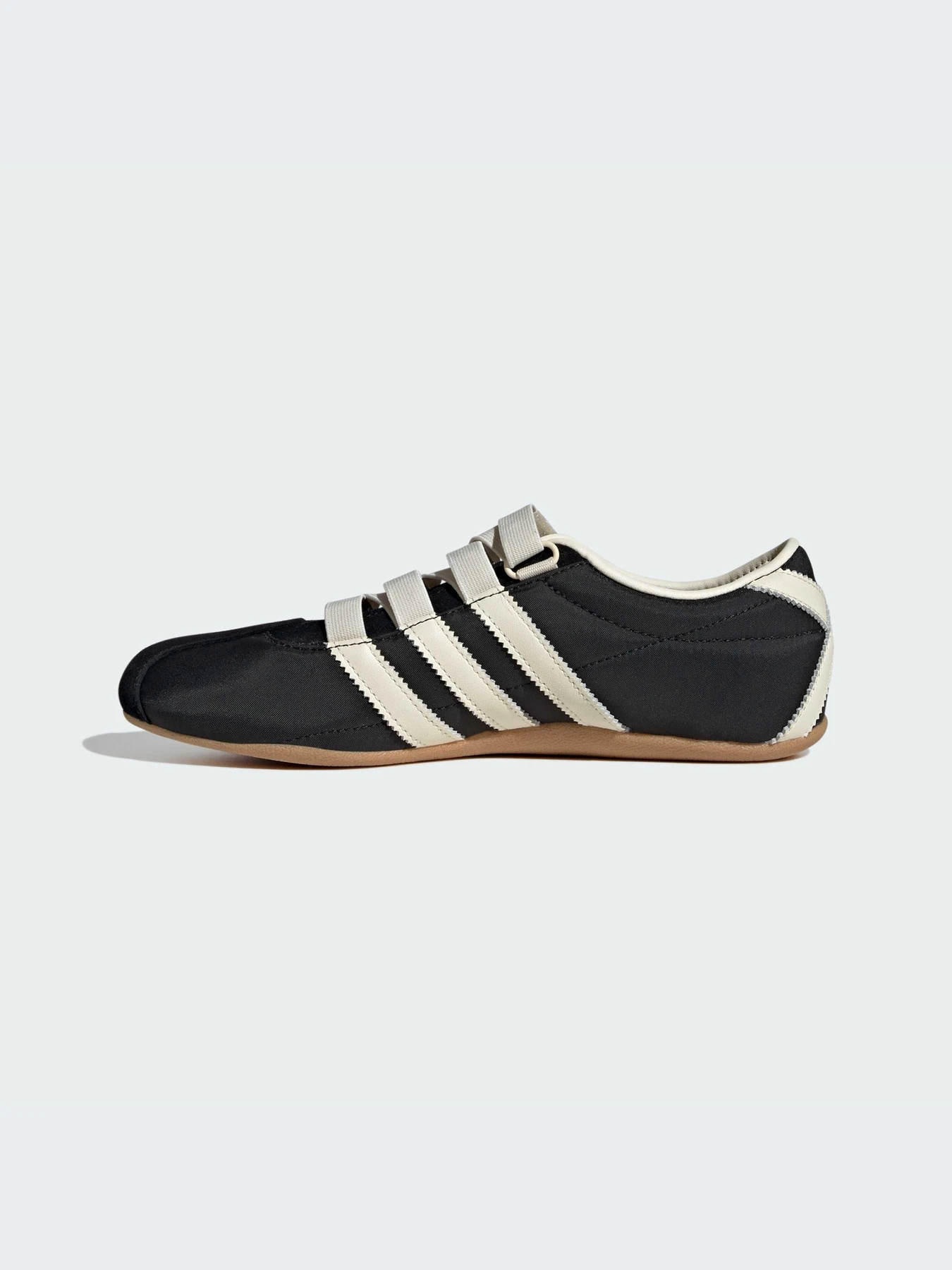 Кроссовки Adidas модель JR4790-KZ Кроссовки Adidas модель JR4790-KZ Фото