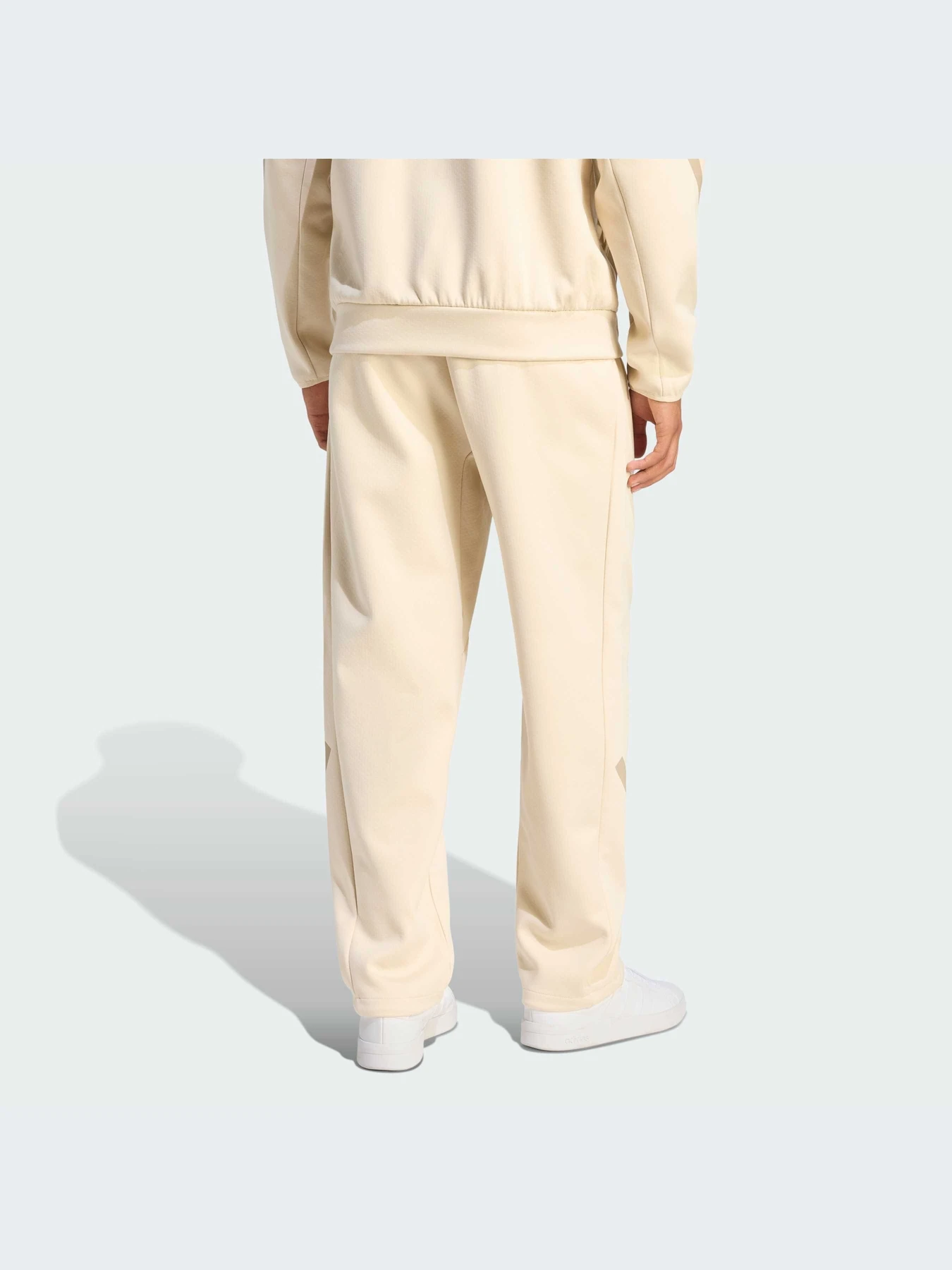 Брюки Adidas ZNE модель KE4709-KZ Брюки Adidas ZNE модель KE4709-KZ Фото