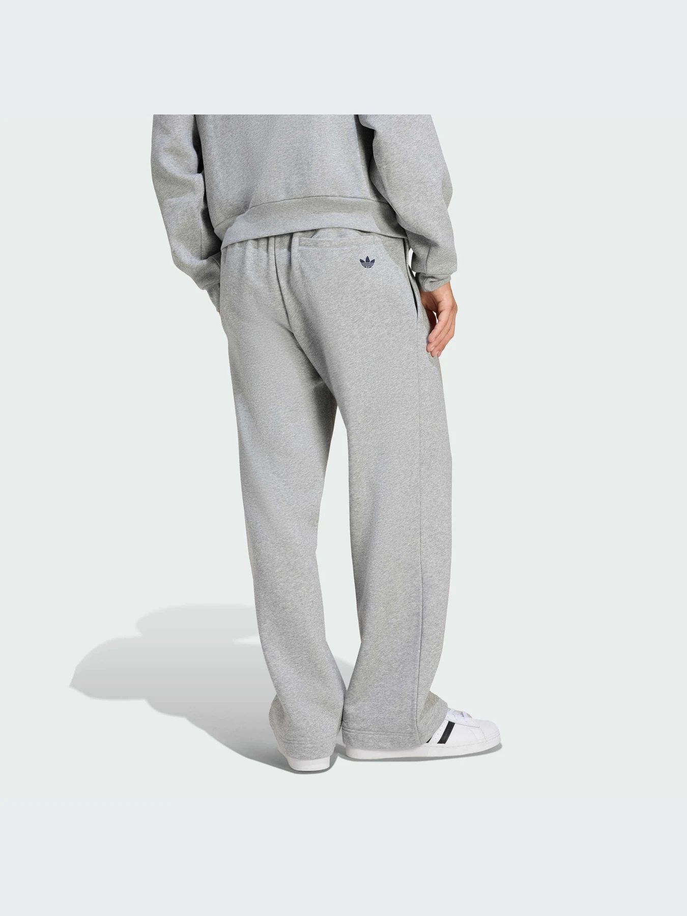 Брюки Adidas Graphics модель KE2241-KZ Брюки Adidas Graphics модель KE2241-KZ Фото