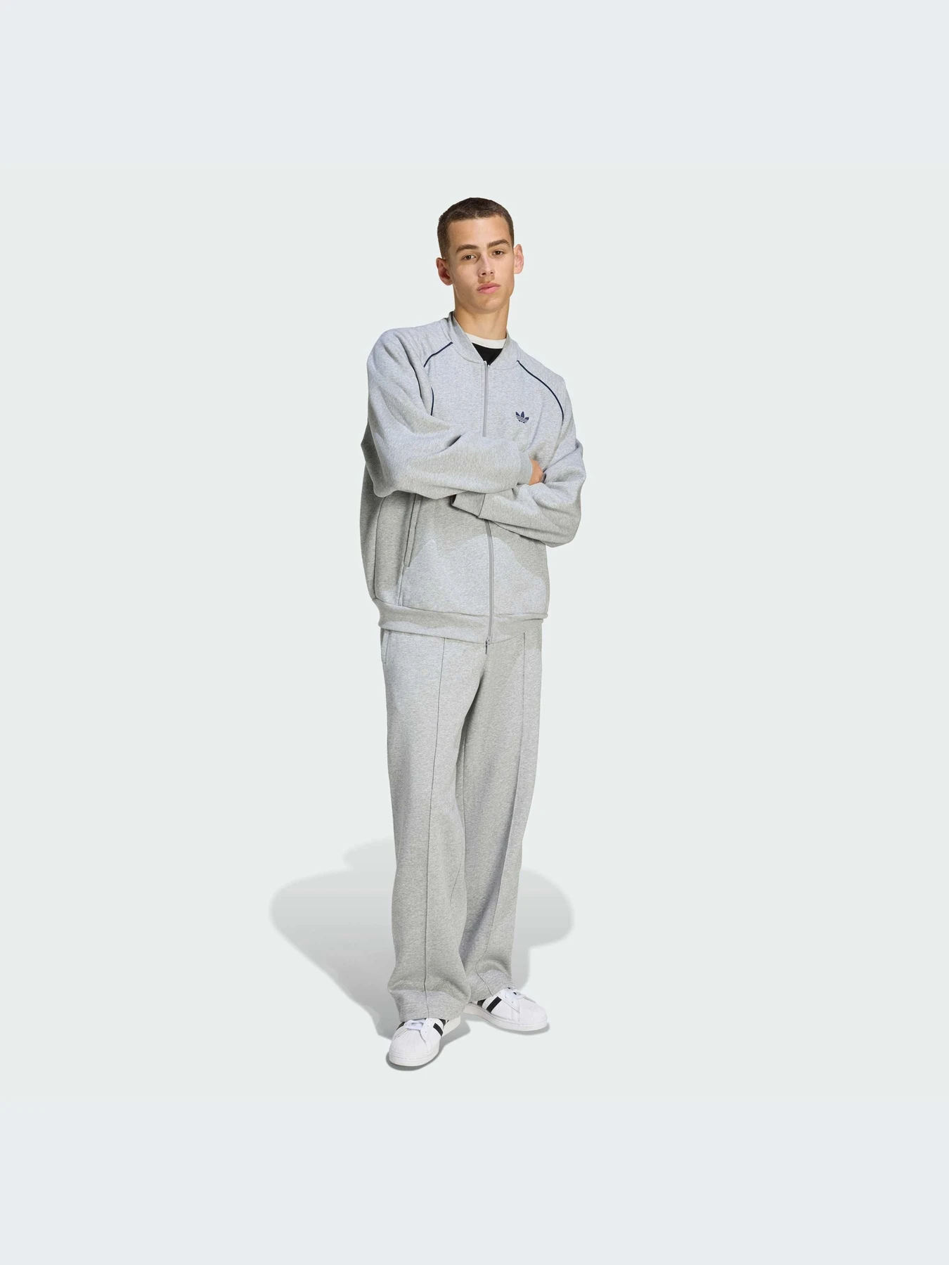 Брюки Adidas Graphics модель KE2241-KZ Брюки Adidas Graphics модель KE2241-KZ Фото