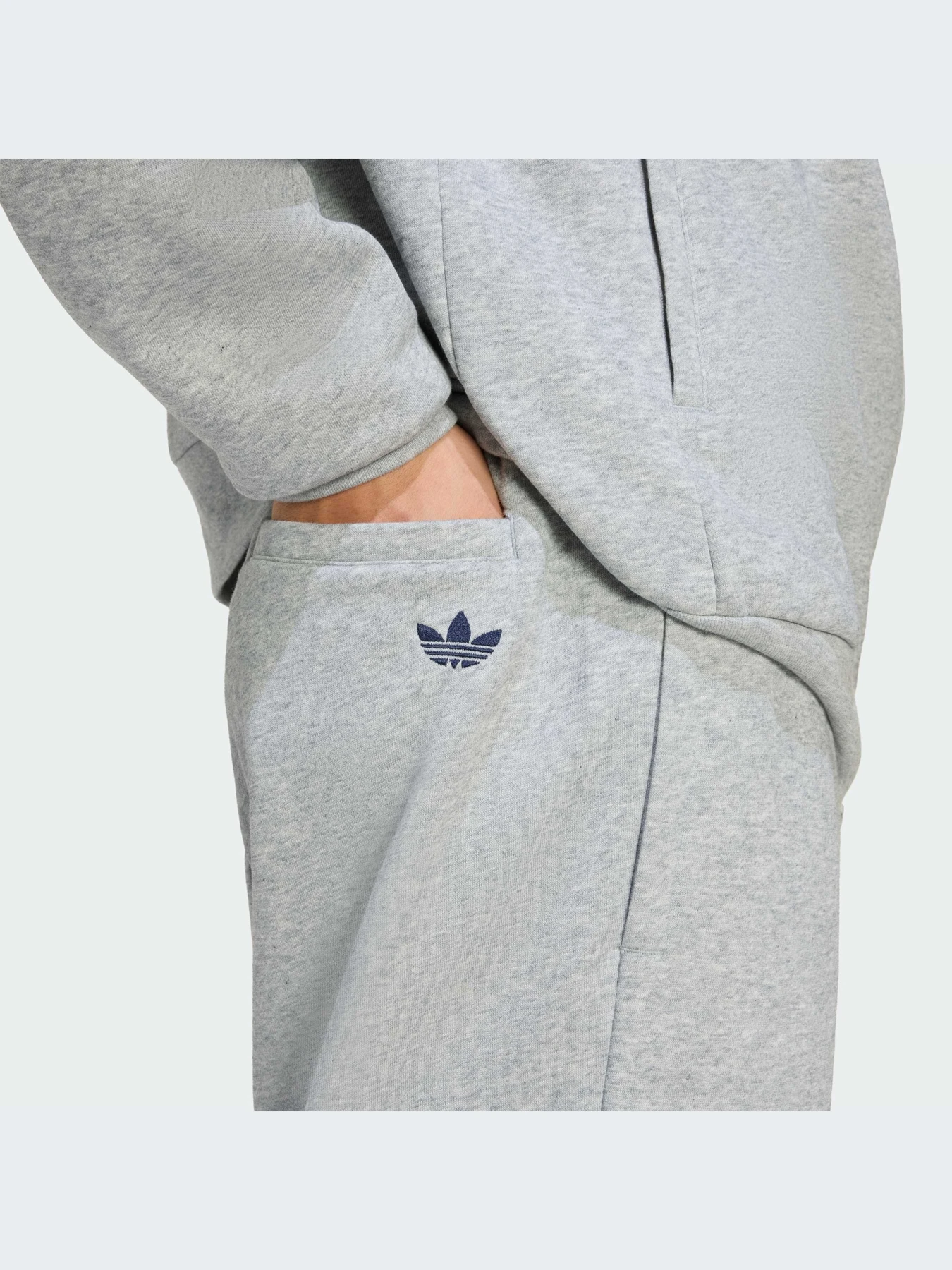 Брюки Adidas Graphics модель KE2241-KZ Брюки Adidas Graphics модель KE2241-KZ Фото