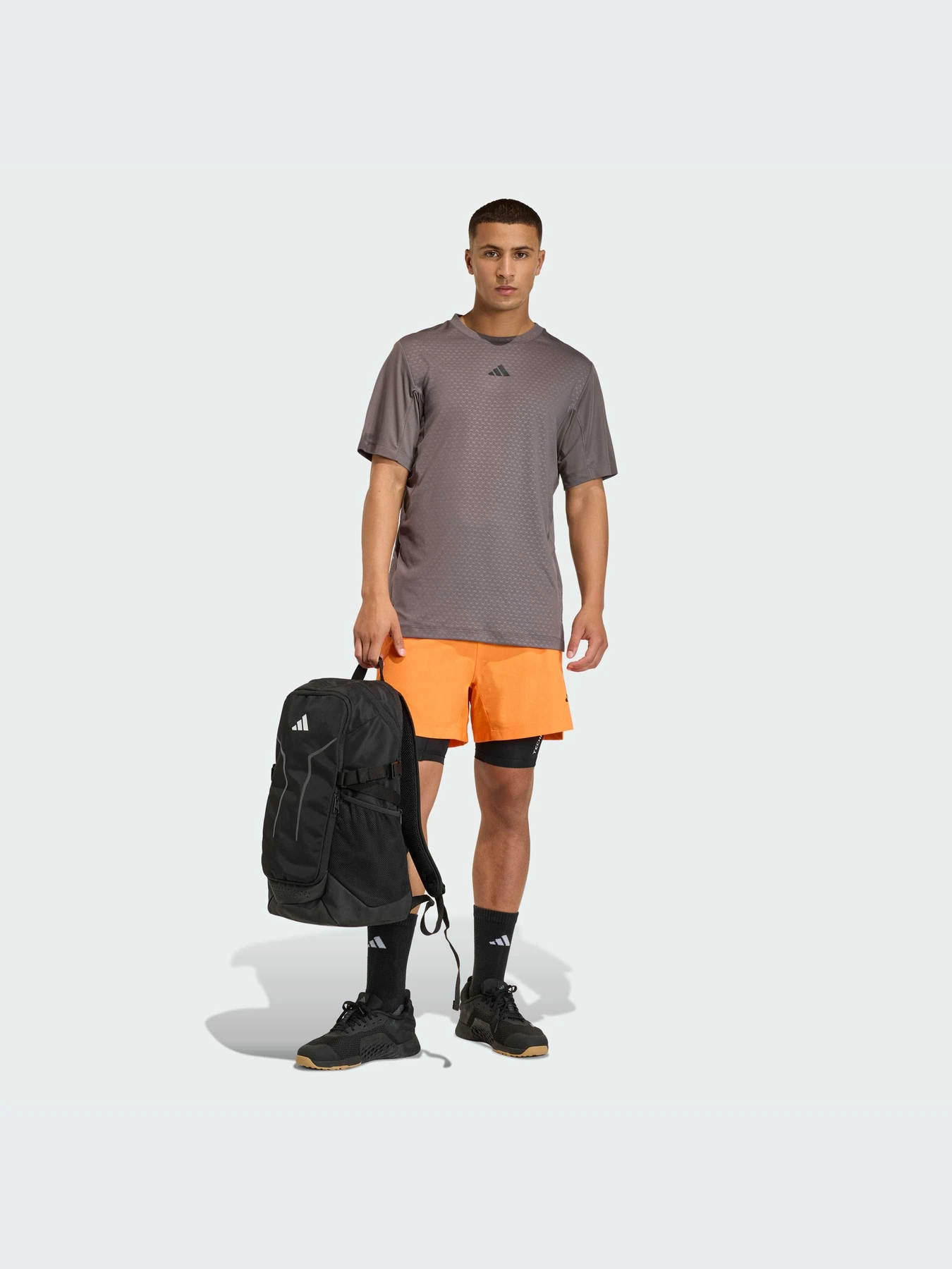 Футболки и поло Adidas модель KE9936-KZ Футболки и поло Adidas модель KE9936-KZ Фото