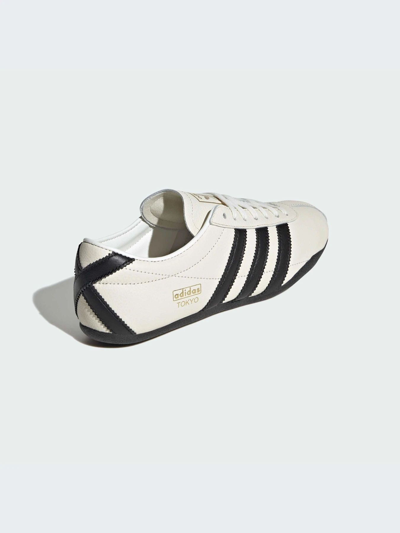 Кроссовки Adidas модель JQ0597-KZ Кроссовки Adidas модель JQ0597-KZ Фото