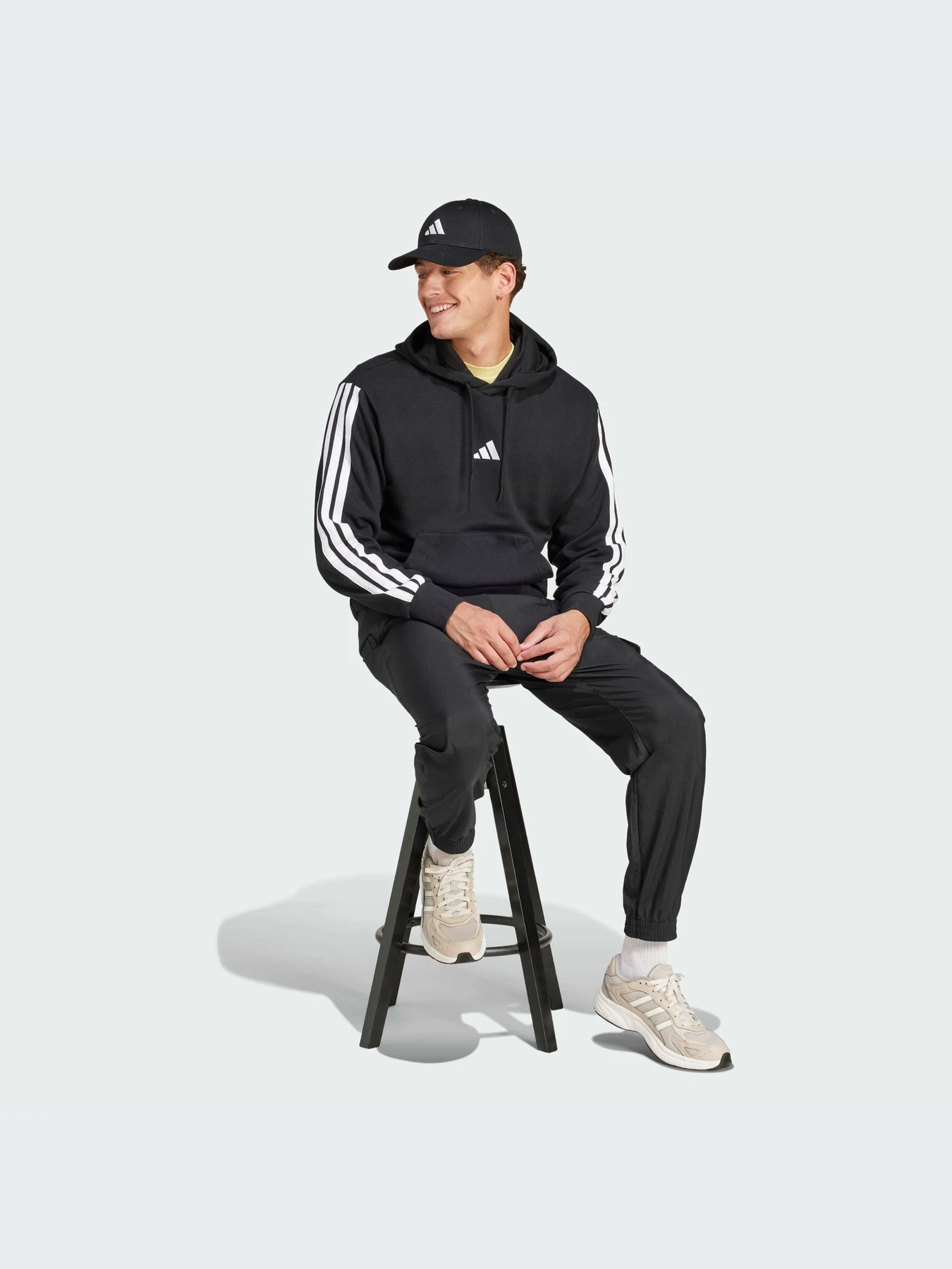 Худи и свитшоты Adidas модель JD1874-KZ Худи и свитшоты Adidas модель JD1874-KZ Фото