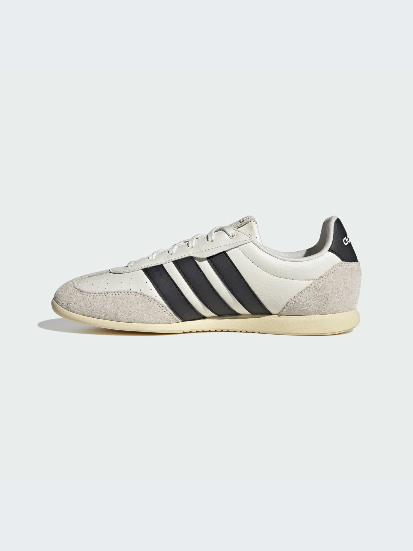 Кроссовки Adidas модель JR4618-KZ Кроссовки Adidas модель JR4618-KZ Фото