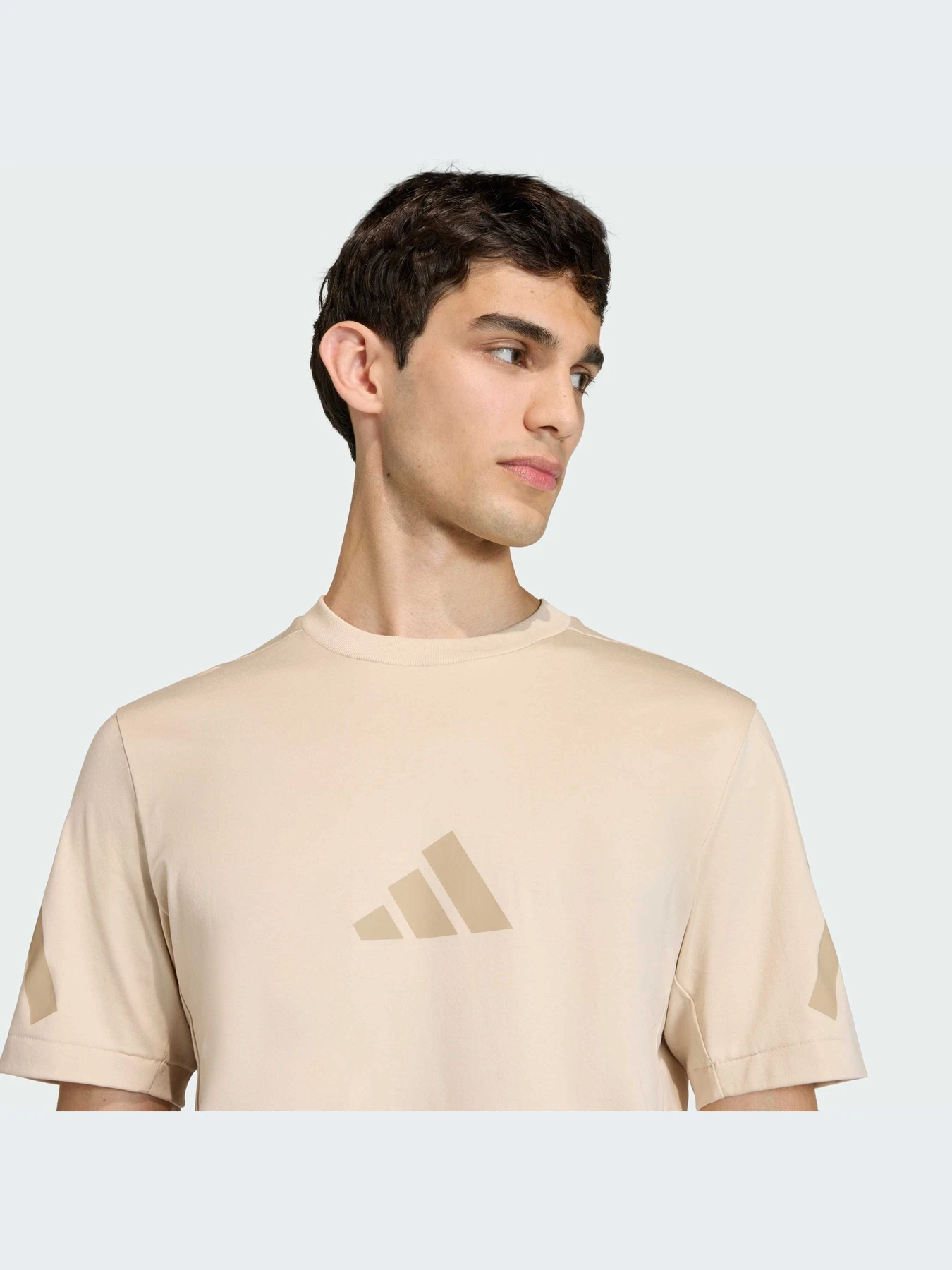 Футболки и поло Adidas ZNE модель KE4694-KZ Футболки и поло Adidas ZNE модель KE4694-KZ Фото