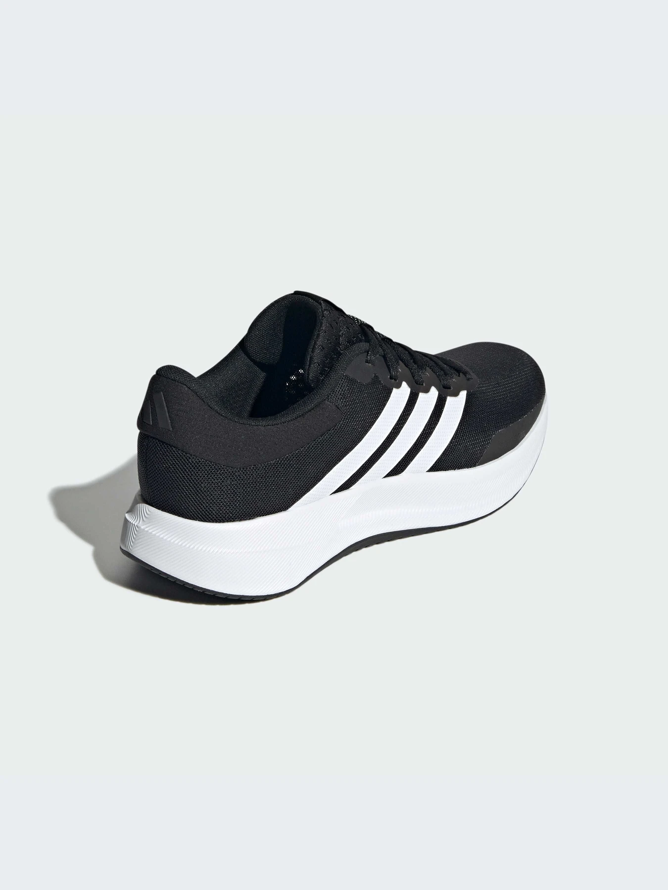 Кроссовки Adidas модель JH5554-KZ Кроссовки Adidas модель JH5554-KZ Фото