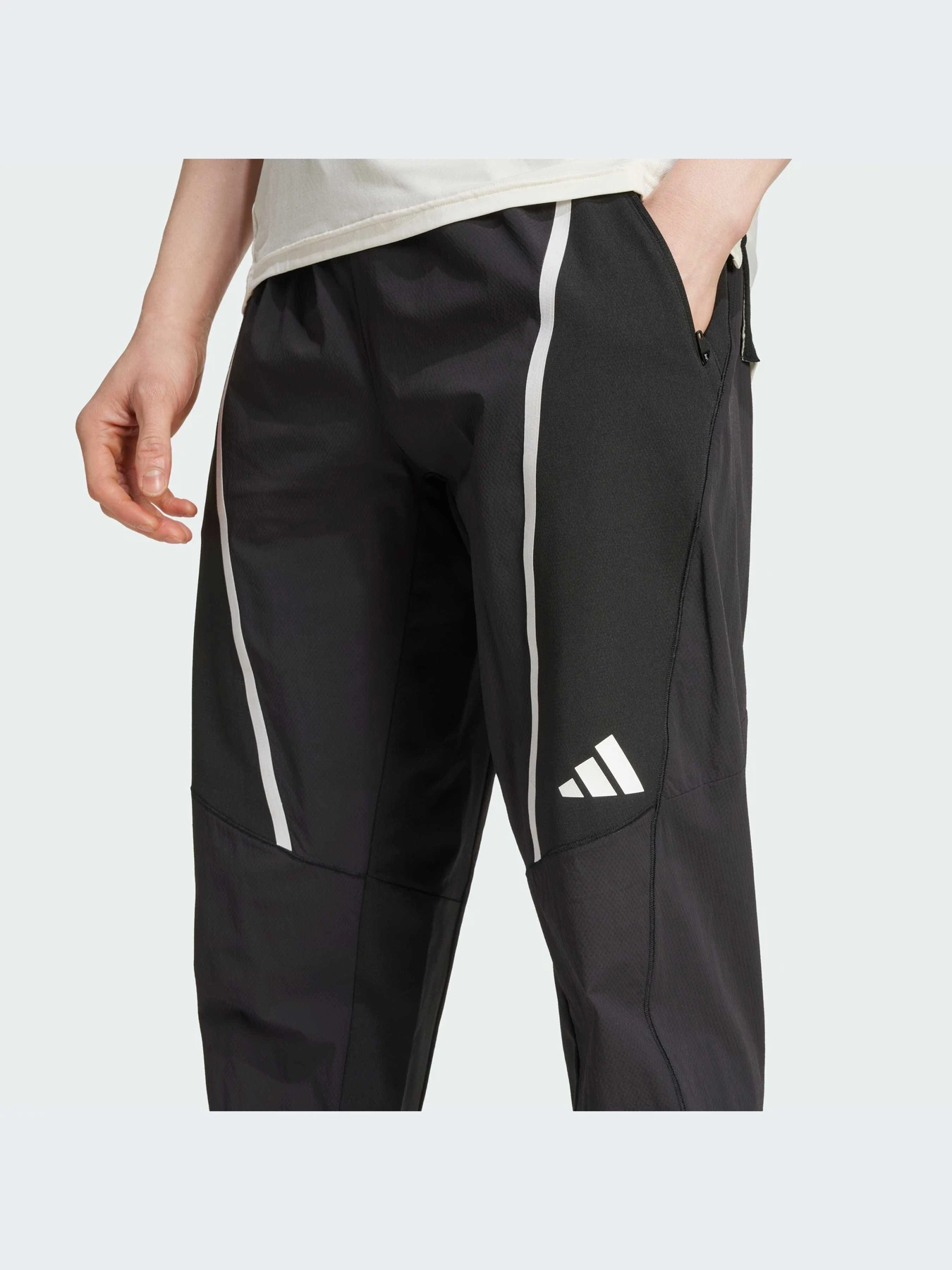 Брюки Adidas модель JI8224-KZ Брюки Adidas модель JI8224-KZ Фото