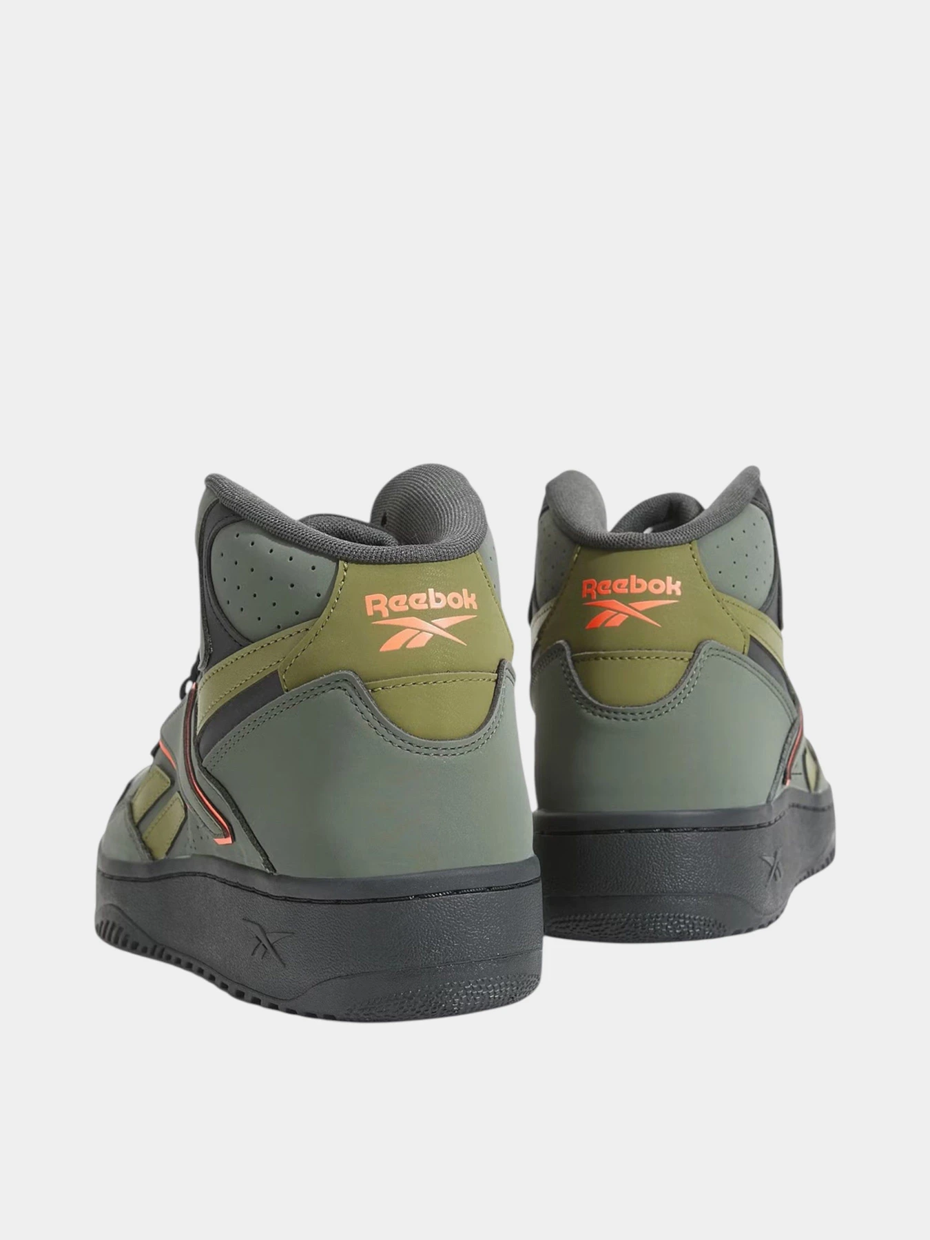Кроссовки Reebok ATR CHILL MID модель 102180550 Кроссовки Reebok ATR CHILL MID модель 102180550 Фото