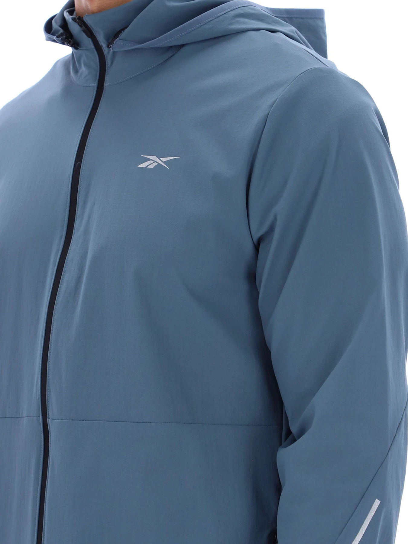 Куртки и дубленки Reebok MILES RUNNING JACKET модель 102247905 Куртки и дубленки Reebok MILES RUNNING JACKET модель 102247905 Фото