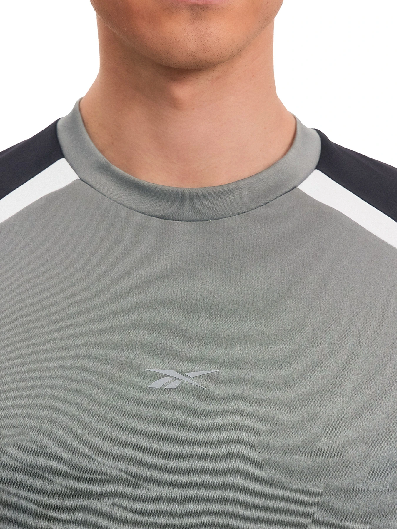 Футболки и поло Reebok GASCOINE COLOUR BLOCK TRA модель 102248041 Футболки и поло Reebok GASCOINE COLOUR BLOCK TRA модель 102248041 Фото