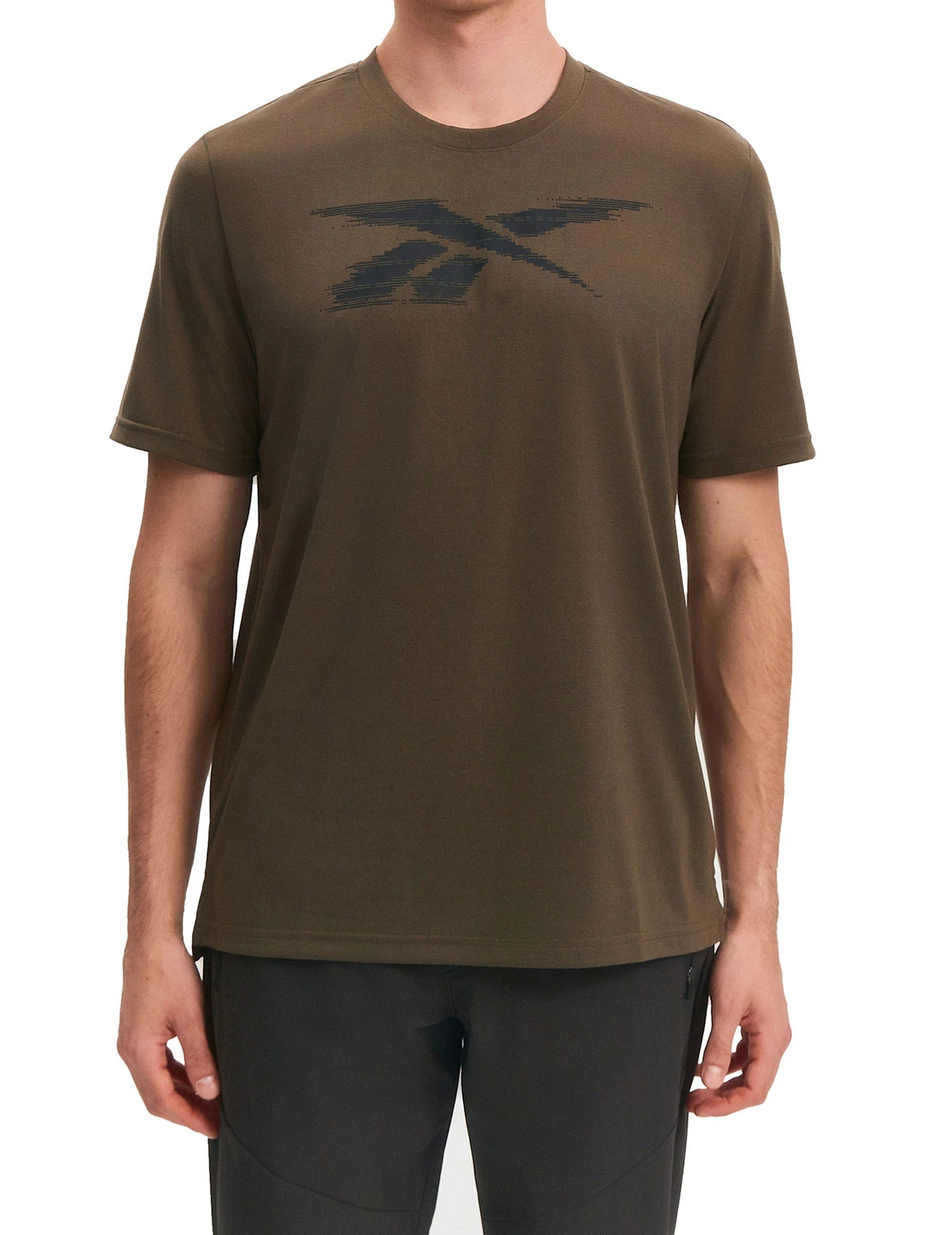 Футболки и поло Reebok WESTY EASY FIT GRAPHIC TE модель 102248299 Футболки и поло Reebok WESTY EASY FIT GRAPHIC TE модель 102248299 Фото