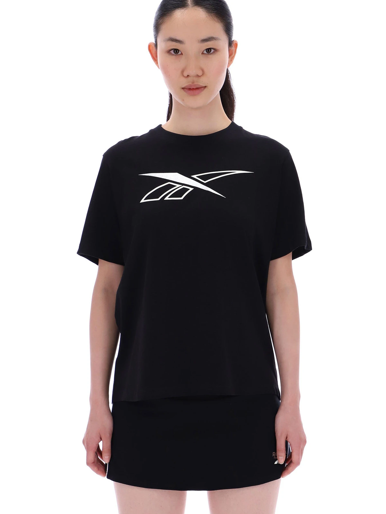 Футболки и поло Reebok BRIELLE CREW NECK OVERSIZ модель 102248508 Футболки и поло Reebok BRIELLE CREW NECK OVERSIZ модель 102248508 Фото