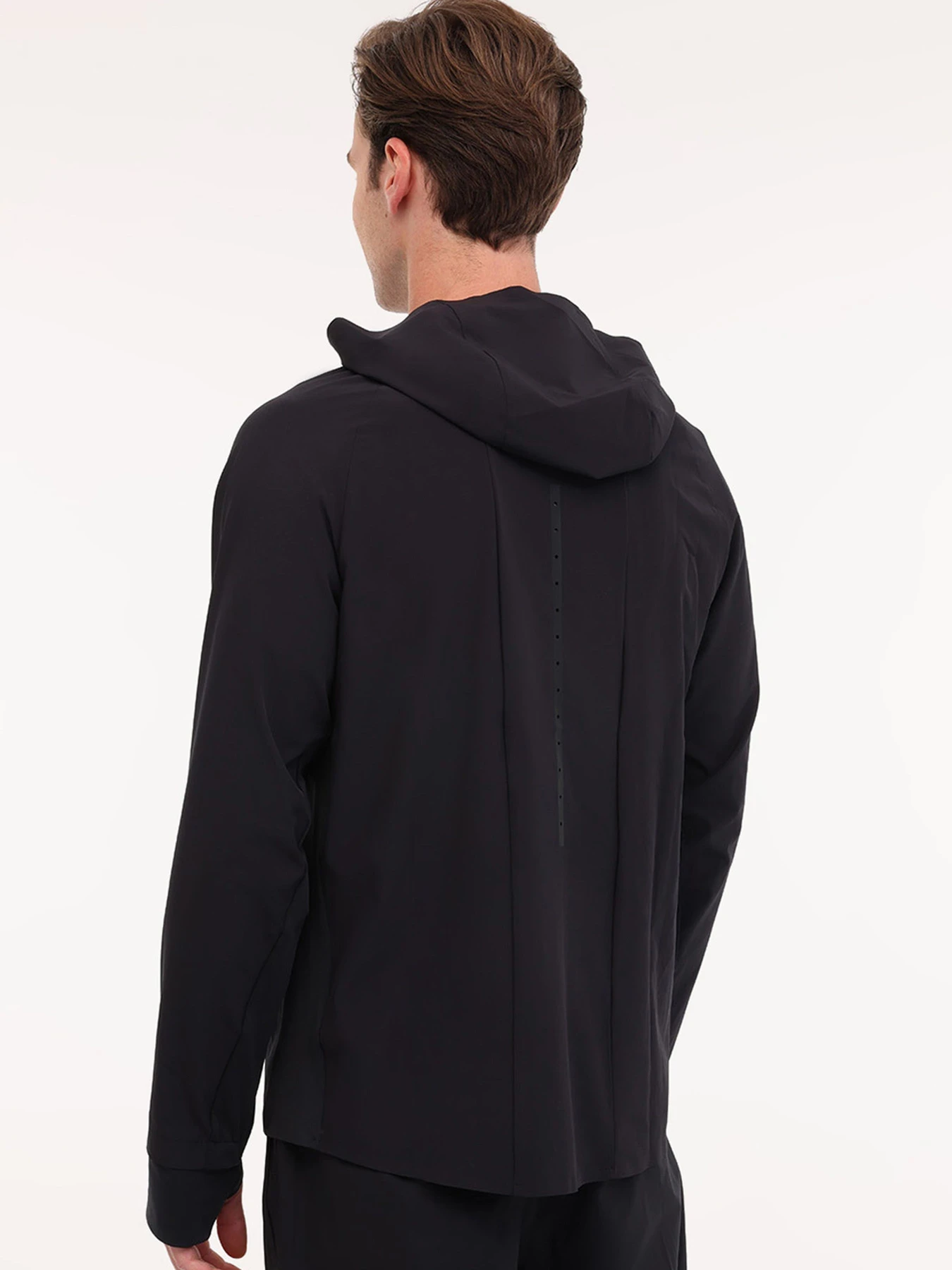 Куртки и дубленки Reebok ERLING RUNNING JACKET модель 102050498 Куртки и дубленки Reebok ERLING RUNNING JACKET модель 102050498 Фото