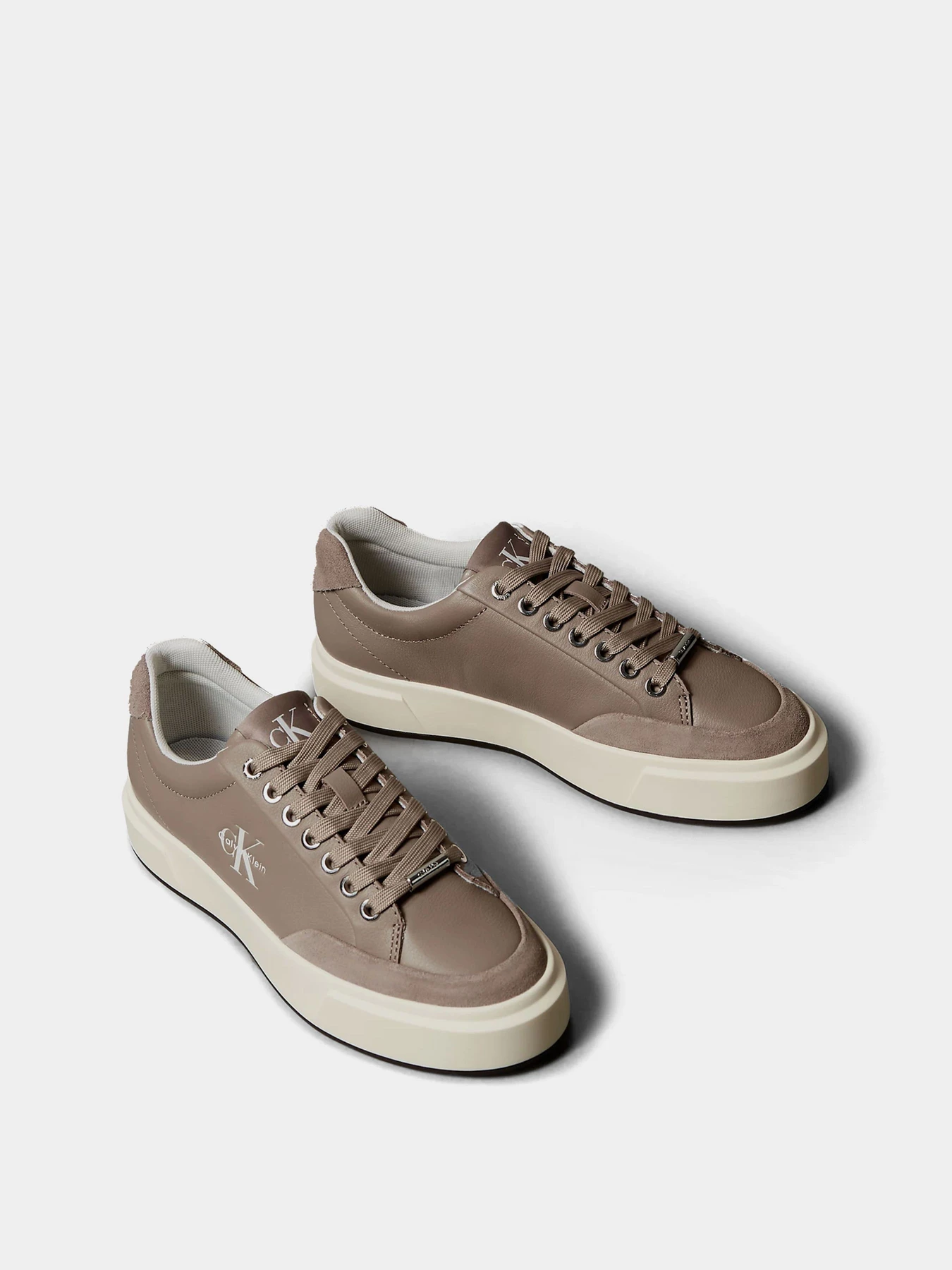 Кеды Calvin Klein модель YW0YW02023-0I9 Кеды Calvin Klein модель YW0YW02023-0I9 Фото