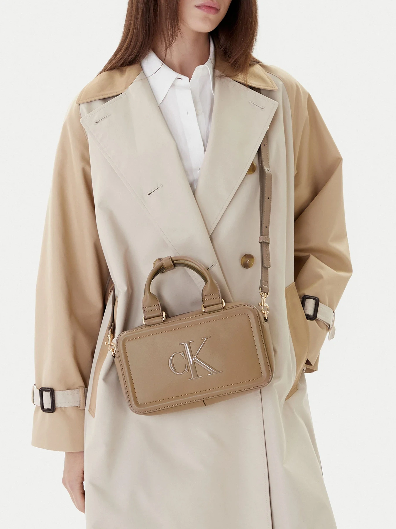 Сумки Calvin Klein модель LV04F3411G-VFU Сумки Calvin Klein модель LV04F3411G-VFU Фото