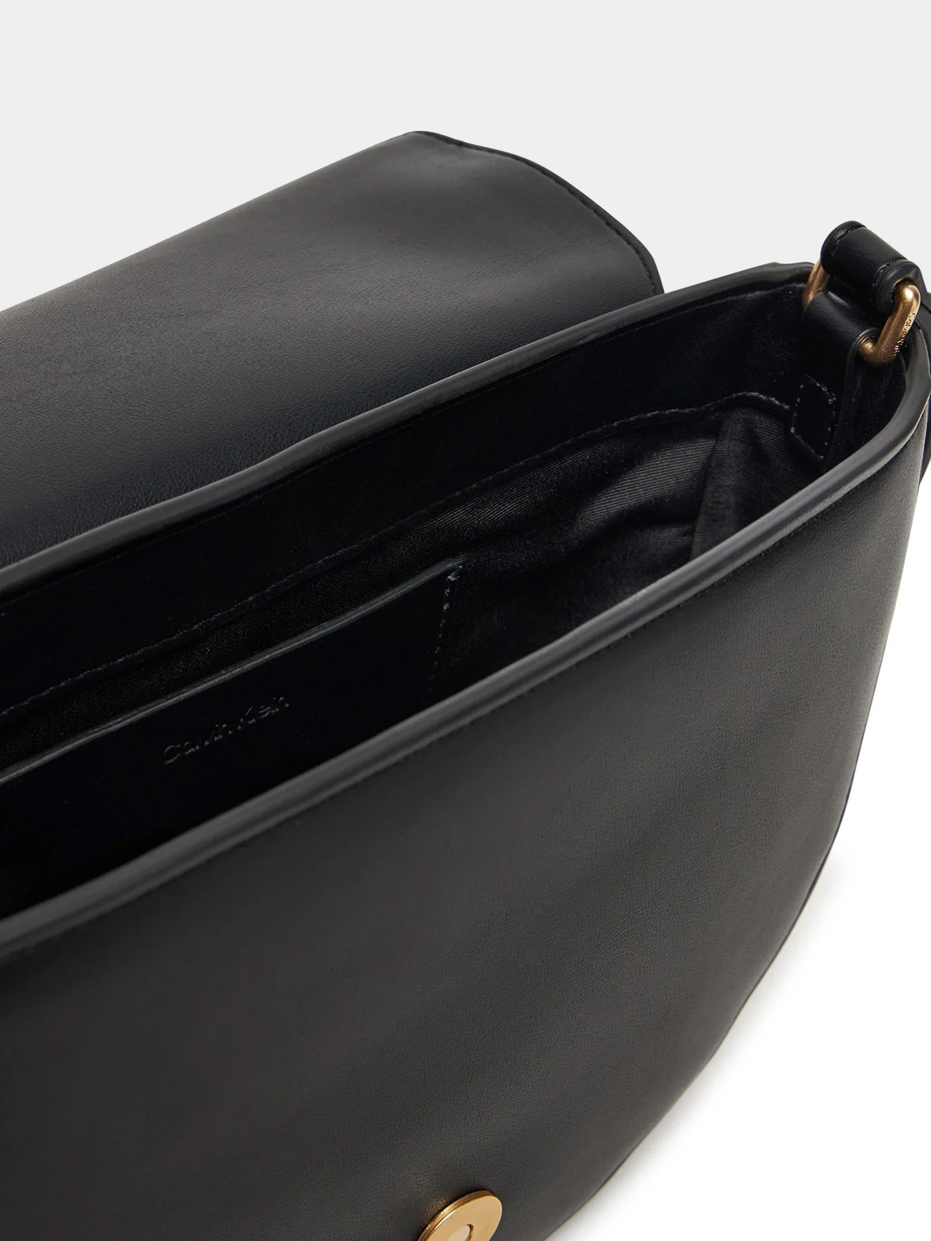 Сумки Calvin Klein модель LV04F3221G-UB1 Сумки Calvin Klein модель LV04F3221G-UB1 Фото
