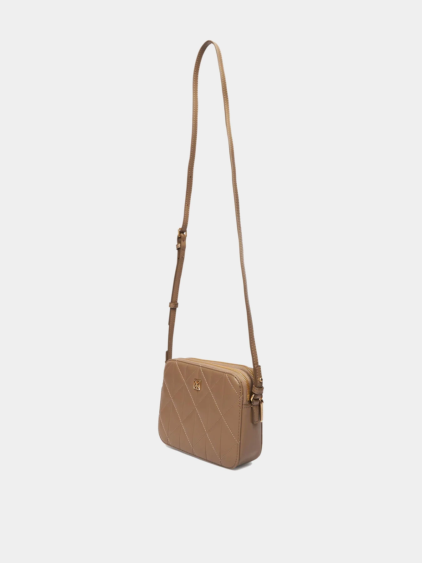 Сумки Calvin Klein модель LV04F3328G-VFU Сумки Calvin Klein модель LV04F3328G-VFU Фото