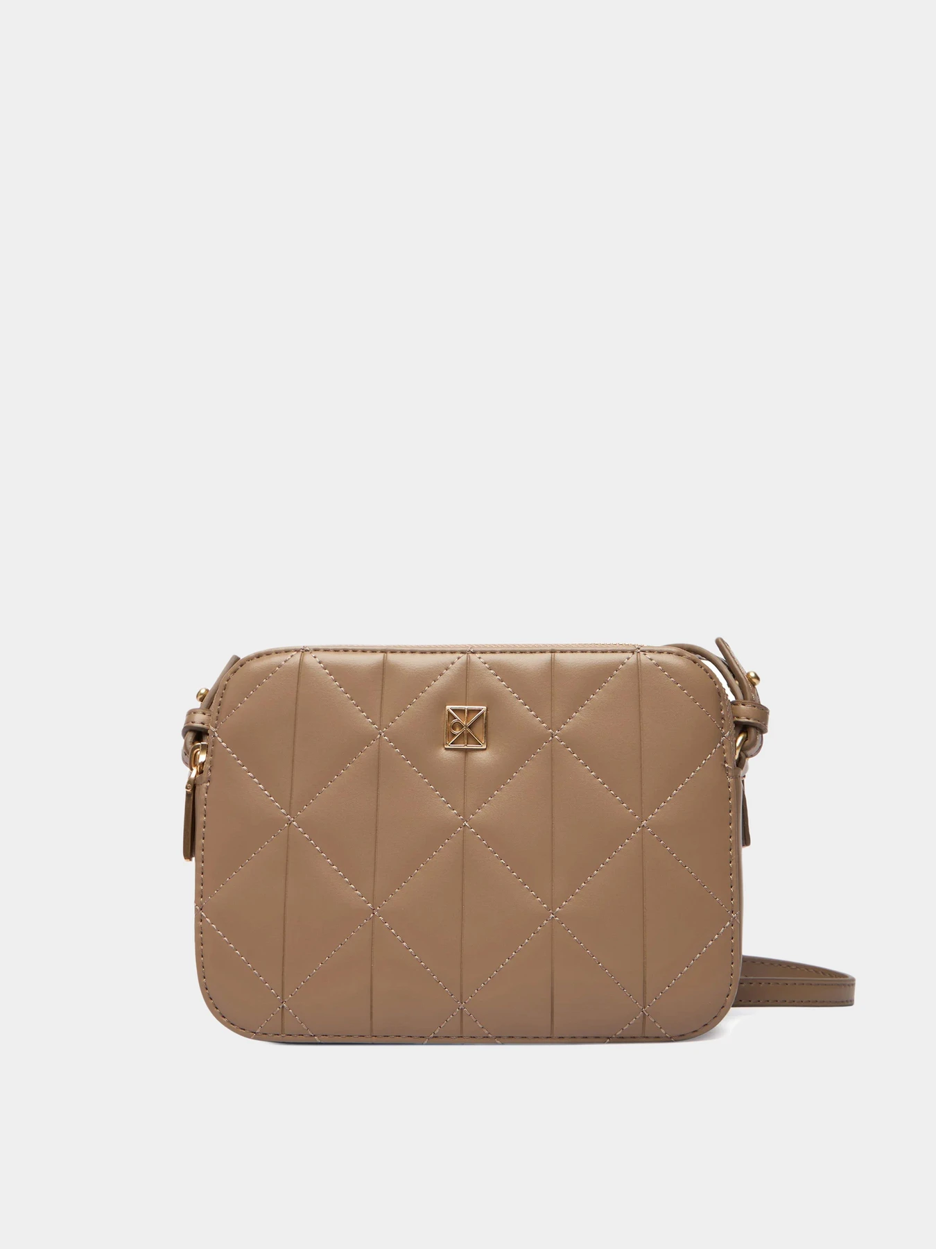 Сумки Calvin Klein модель LV04F3328G-VFU Сумки Calvin Klein модель LV04F3328G-VFU Фото