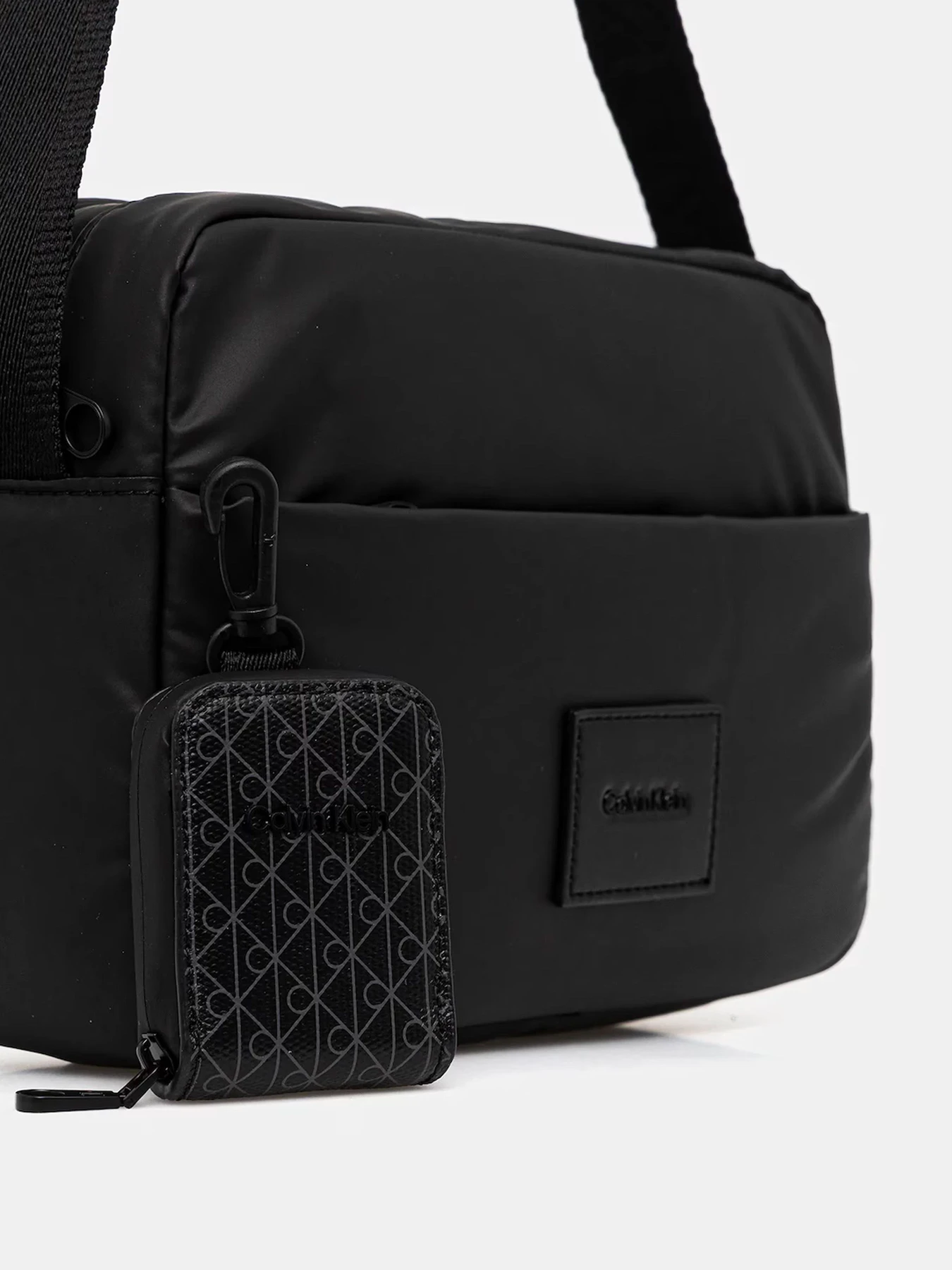 Сумки Calvin Klein модель LV04D3199G-UB1 Сумки Calvin Klein модель LV04D3199G-UB1 Фото