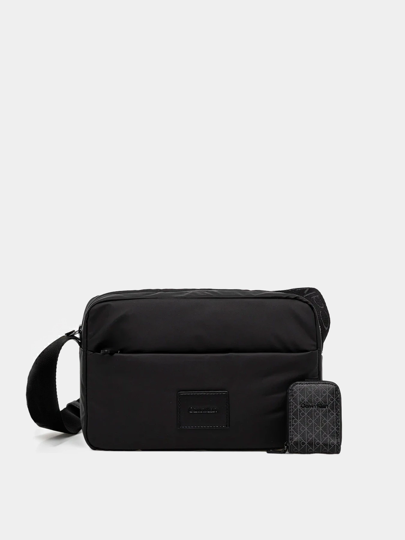 Сумки Calvin Klein модель LV04D3199G-UB1 Сумки Calvin Klein модель LV04D3199G-UB1 Фото