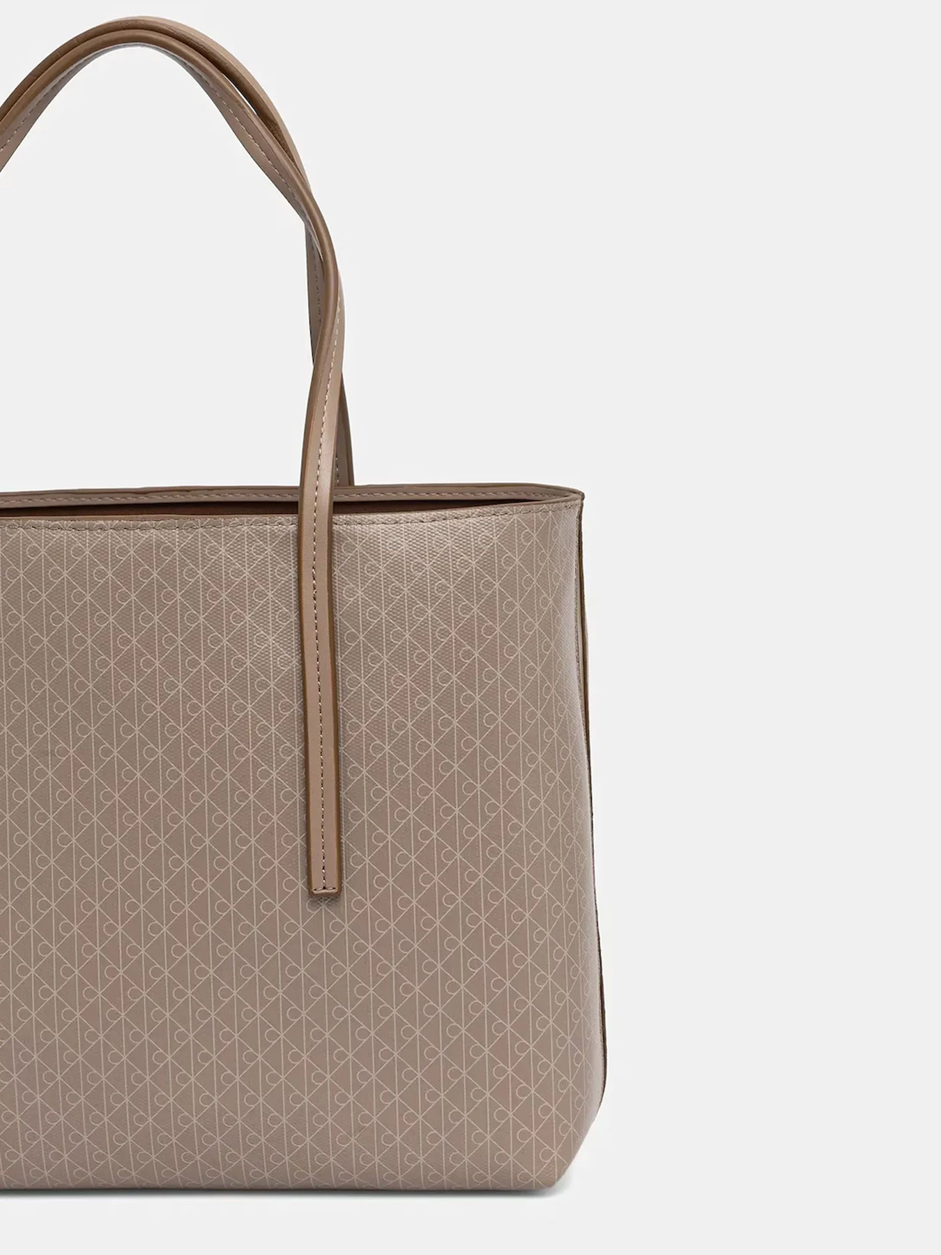 Сумки Calvin Klein модель LV04F3267G-3I6 Сумки Calvin Klein модель LV04F3267G-3I6 Фото