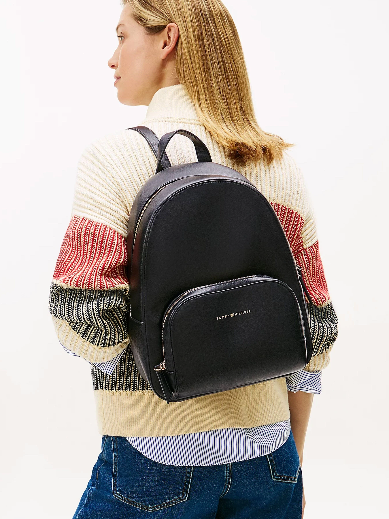 Рюкзаки Tommy Hilfiger модель AW0AW18118-BDS Рюкзаки Tommy Hilfiger модель AW0AW18118-BDS Фото