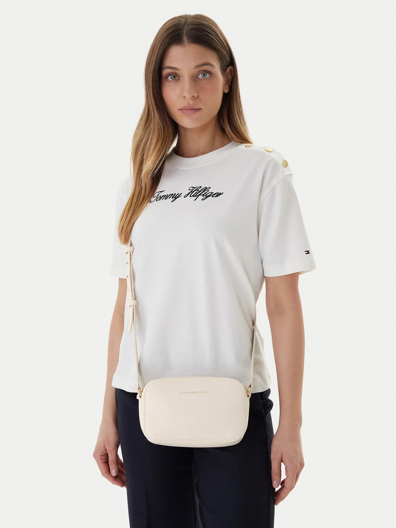Сумки Tommy Hilfiger модель AW0AW18115-AEO Сумки Tommy Hilfiger модель AW0AW18115-AEO Фото