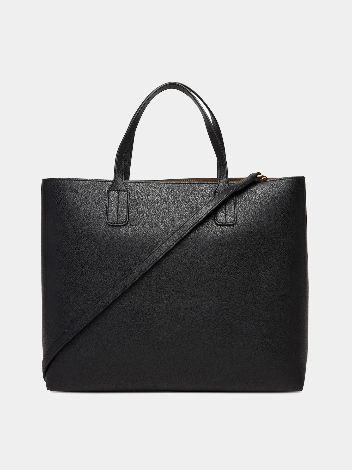 Сумки Tommy Hilfiger модель AW0AW18122-BDS Сумки Tommy Hilfiger модель AW0AW18122-BDS Фото