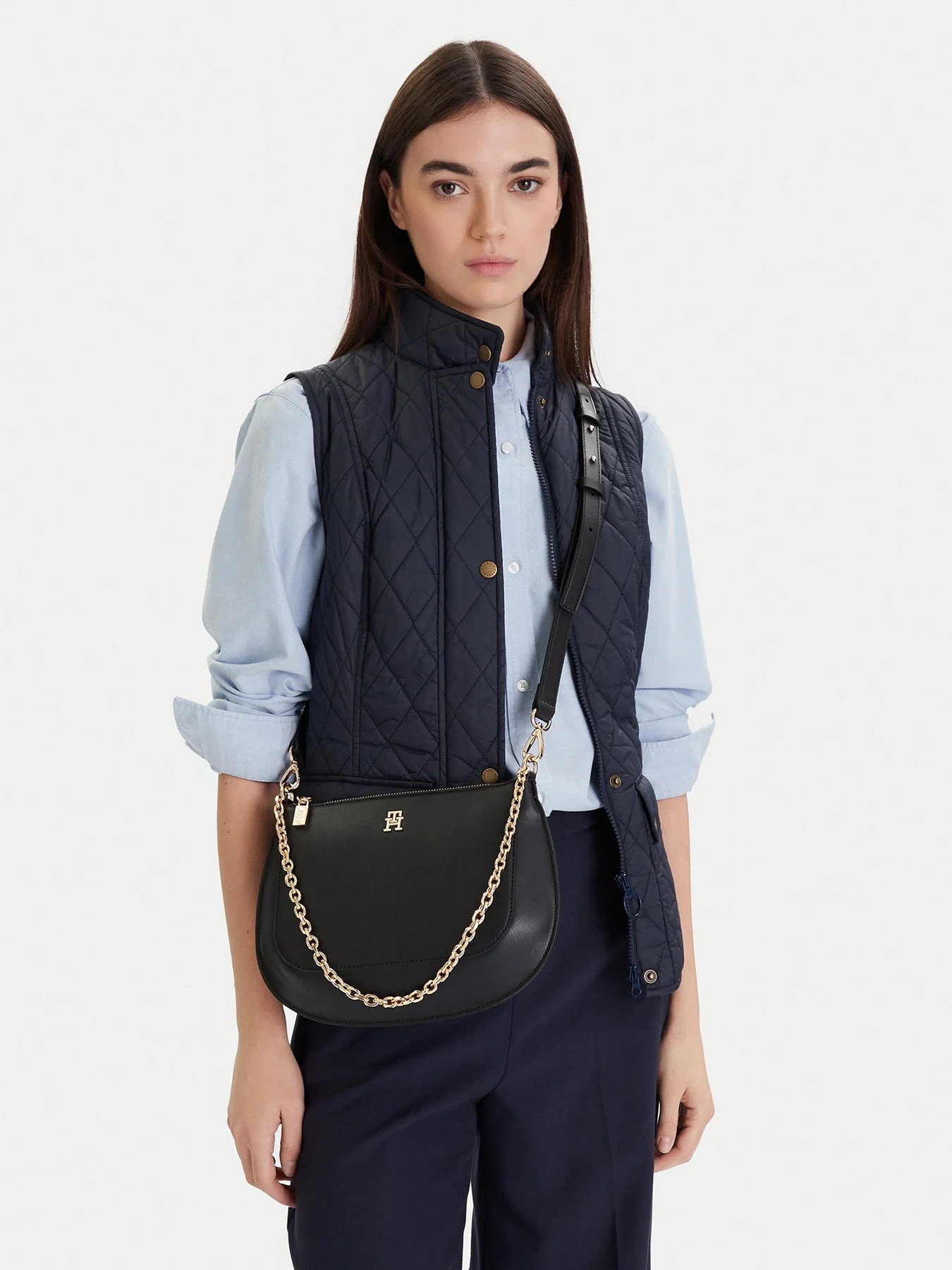 Сумки Tommy Hilfiger модель AW0AW18143-BDS Сумки Tommy Hilfiger модель AW0AW18143-BDS Фото