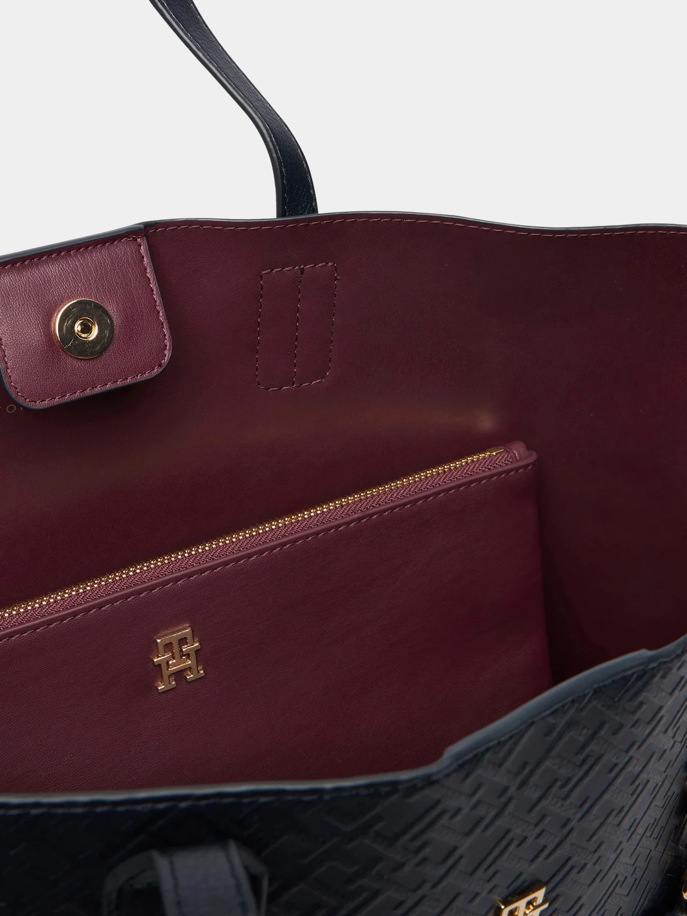Сумки Tommy Hilfiger модель AW0AW18174-DW6 Сумки Tommy Hilfiger модель AW0AW18174-DW6 Фото