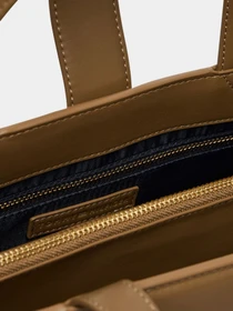 Сумки Tommy Hilfiger модель AW0AW18287-R07 Фото