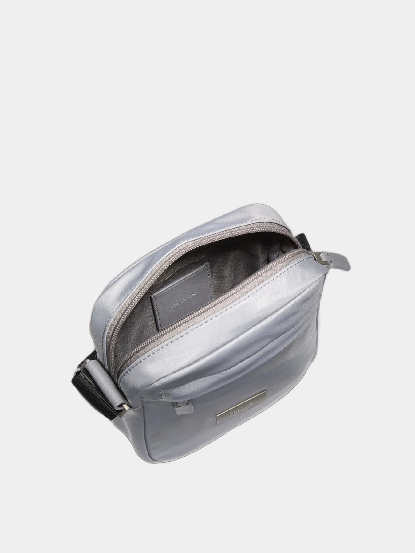Сумки Calvin Klein модель LV04D3180G-PA7 Сумки Calvin Klein модель LV04D3180G-PA7 Фото