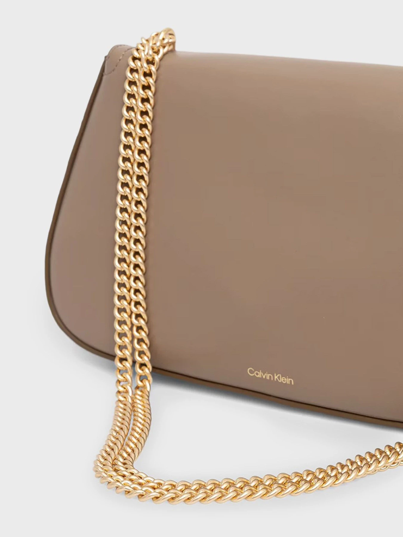 Сумки Calvin Klein модель LV04F3171G-VFU Сумки Calvin Klein модель LV04F3171G-VFU Фото