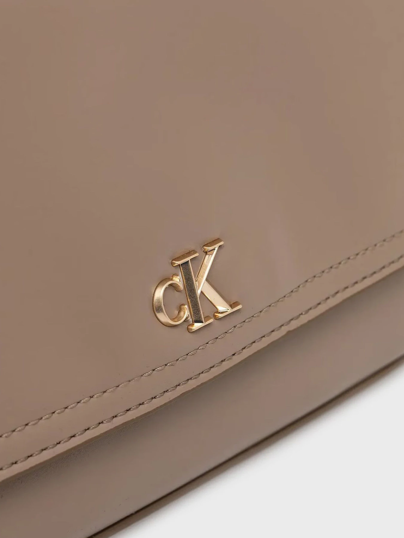 Сумки Calvin Klein модель LV04F3171G-VFU Сумки Calvin Klein модель LV04F3171G-VFU Фото