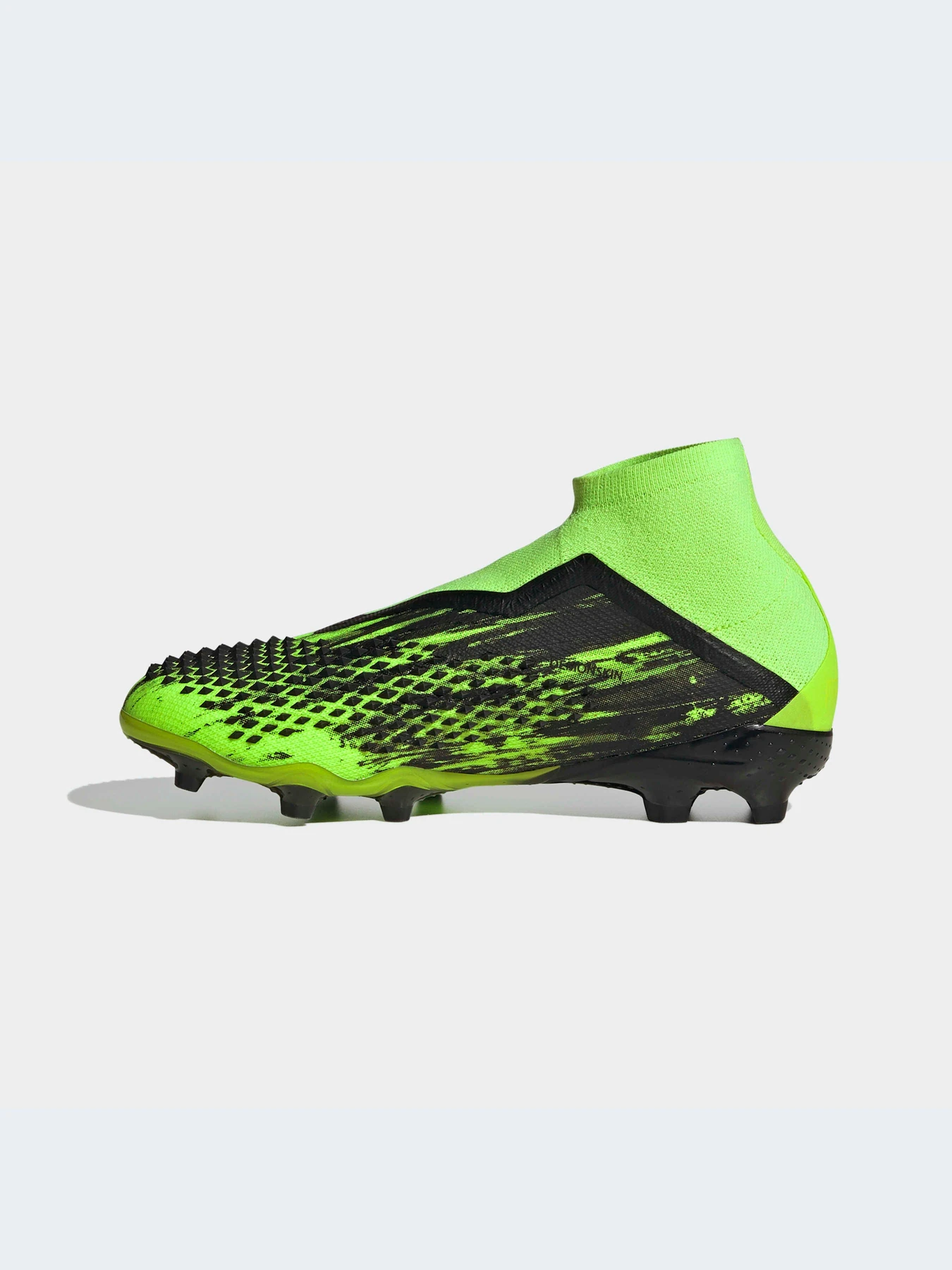 Кроссовки Adidas Predator модель EH3014-KZ Кроссовки Adidas Predator модель EH3014-KZ Фото