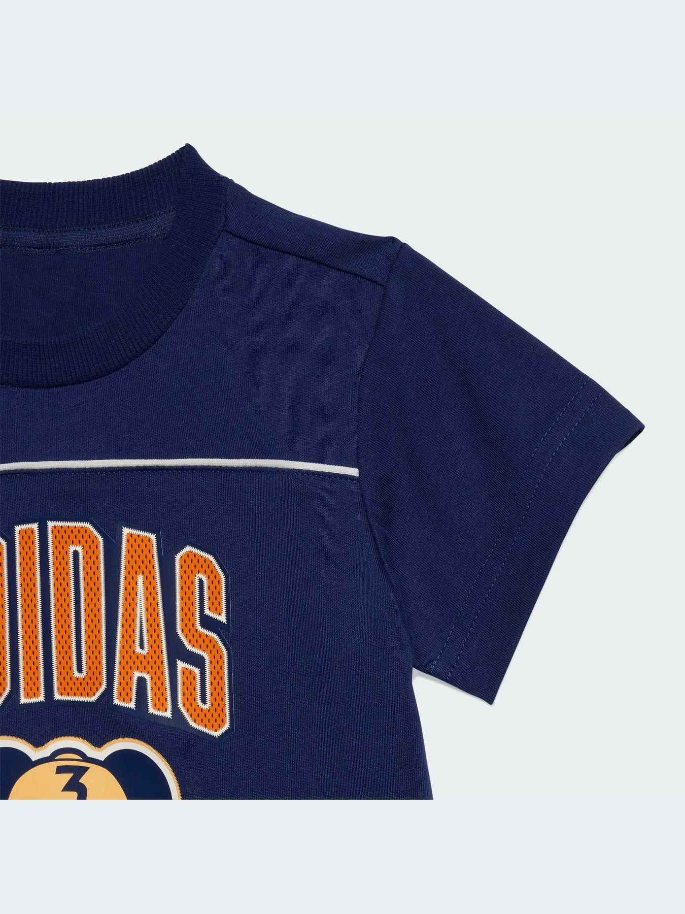 Футболки и поло Adidas модель JZ3545-KZ Футболки и поло Adidas модель JZ3545-KZ Фото