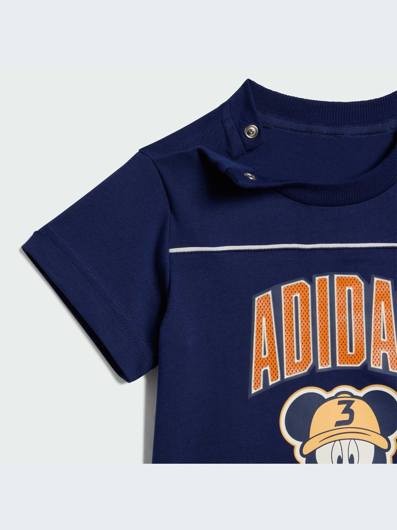 Футболки и поло Adidas модель JZ3545-KZ Футболки и поло Adidas модель JZ3545-KZ Фото