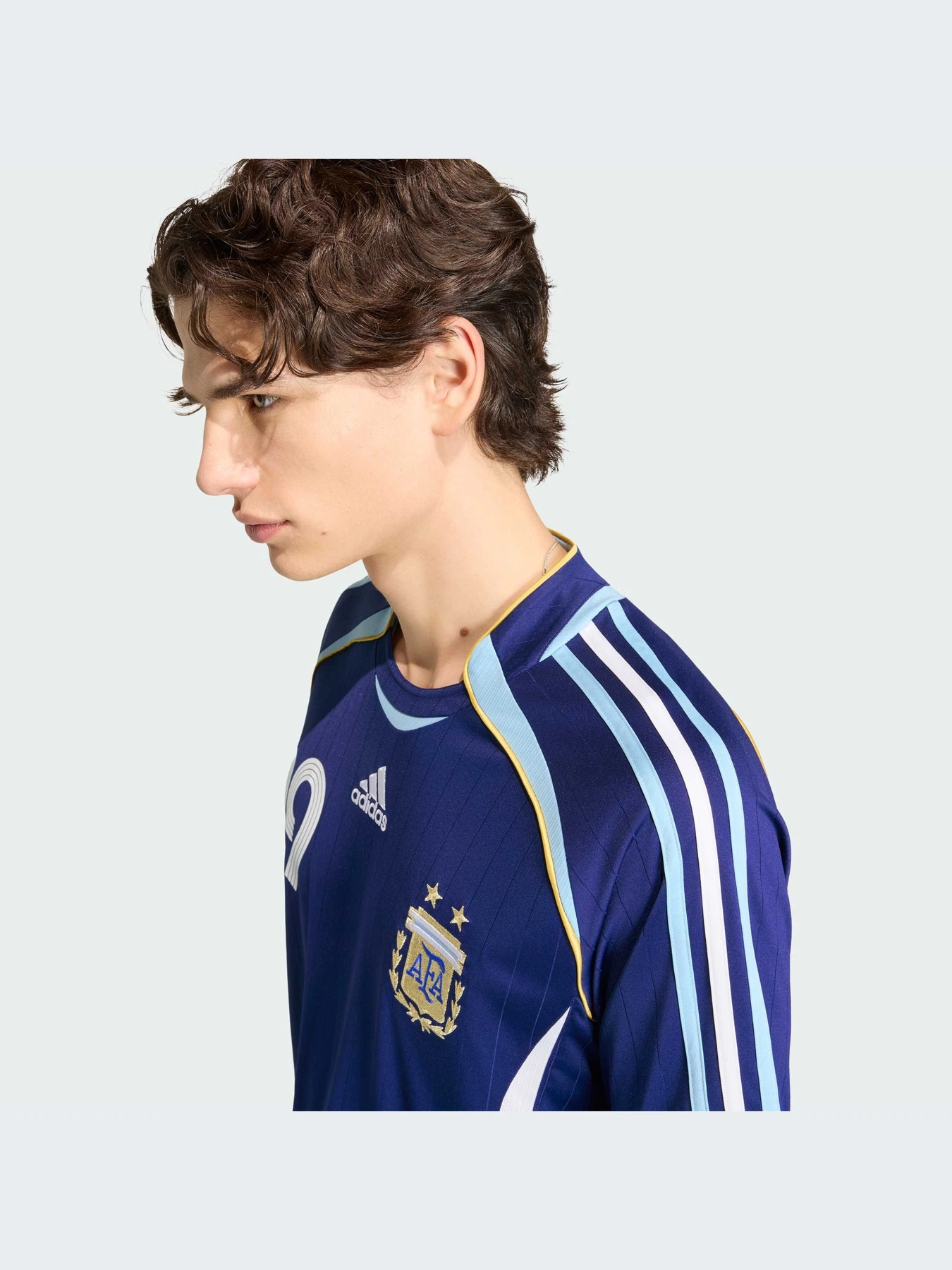 Футболки и поло Adidas модель JN3709-KZ Футболки и поло Adidas модель JN3709-KZ Фото