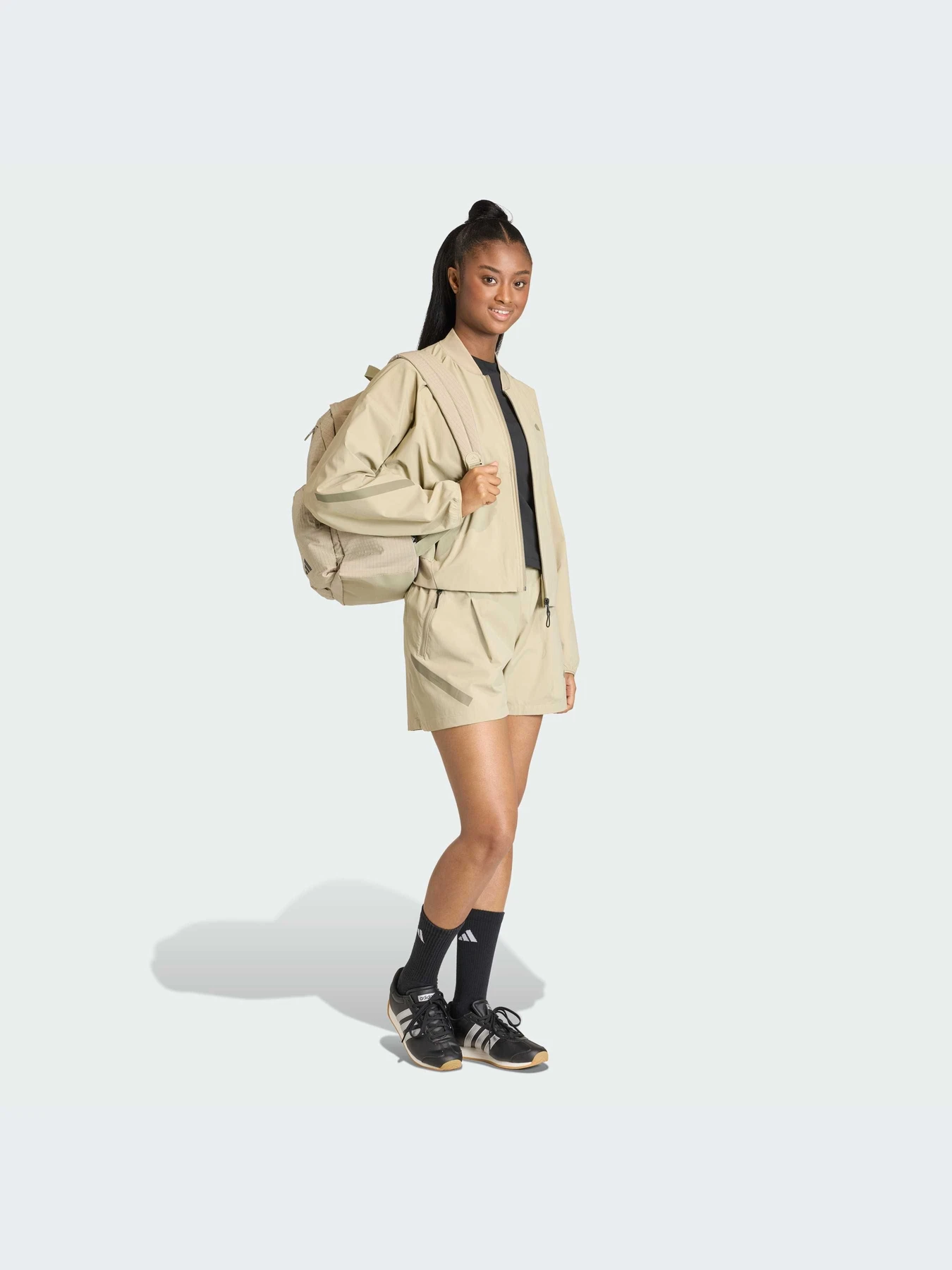 Куртки и дубленки Adidas ZNE модель KD8509-KZ Куртки и дубленки Adidas ZNE модель KD8509-KZ Фото