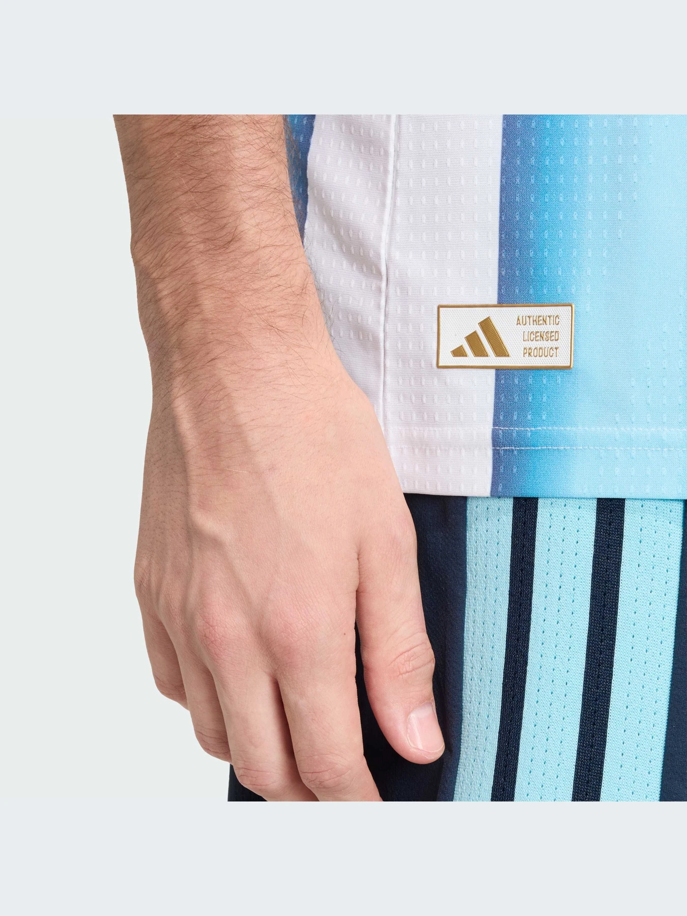 Футболки и поло Adidas модель JM5897-KZ Футболки и поло Adidas модель JM5897-KZ Фото
