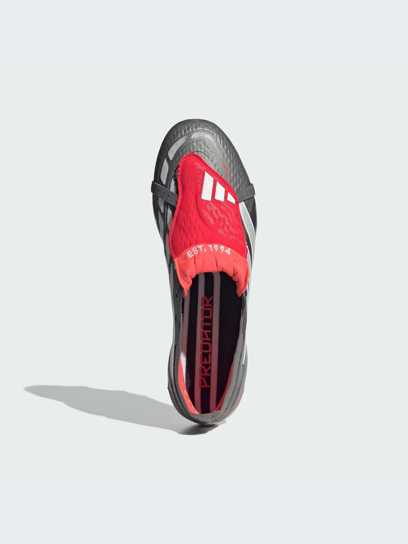 Кроссовки Adidas Predator модель JS0379-KZ Кроссовки Adidas Predator модель JS0379-KZ Фото
